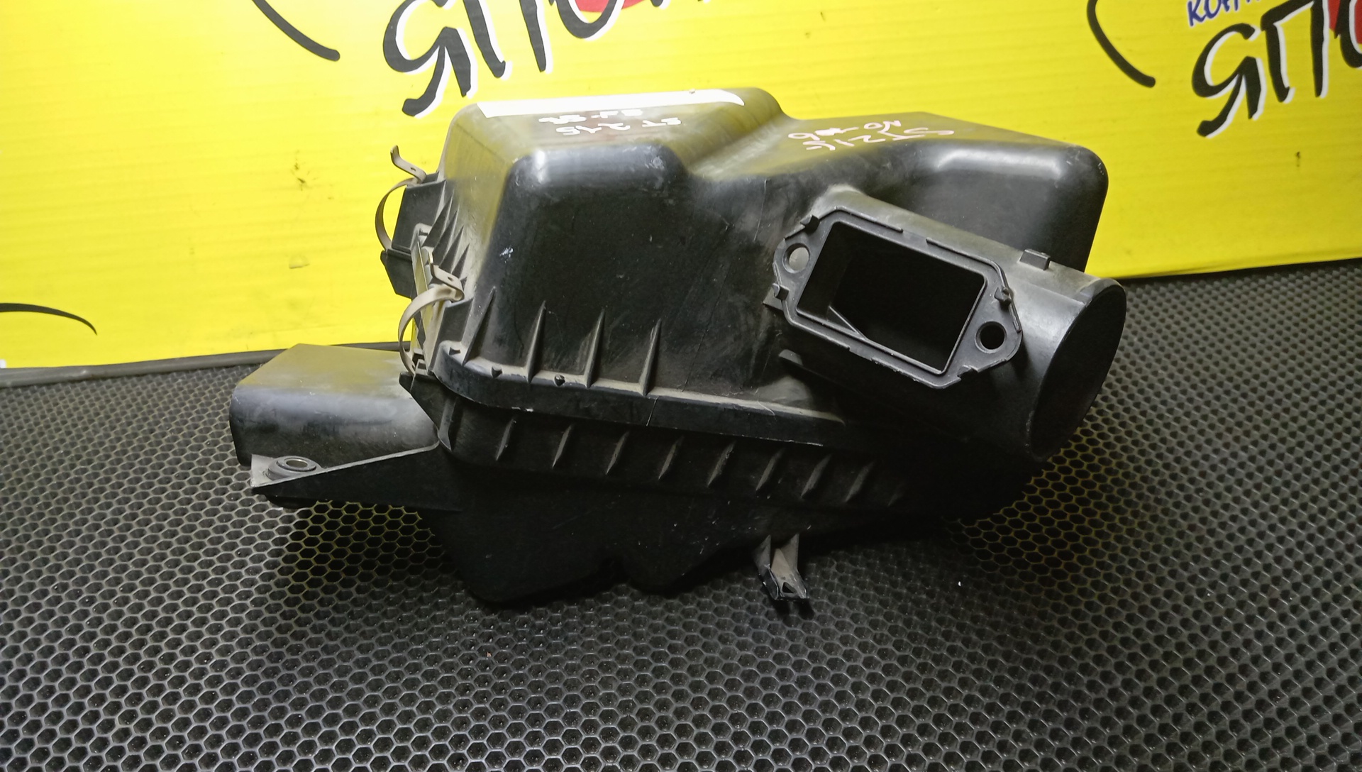 КОРПУС ВОЗДУШНОГО ФИЛЬТРА/TOY/CALDINA/CARINA/CORONA PREMIO/ST210G/ST215/ST215G/3S-FE/3S-FSE/3SGE