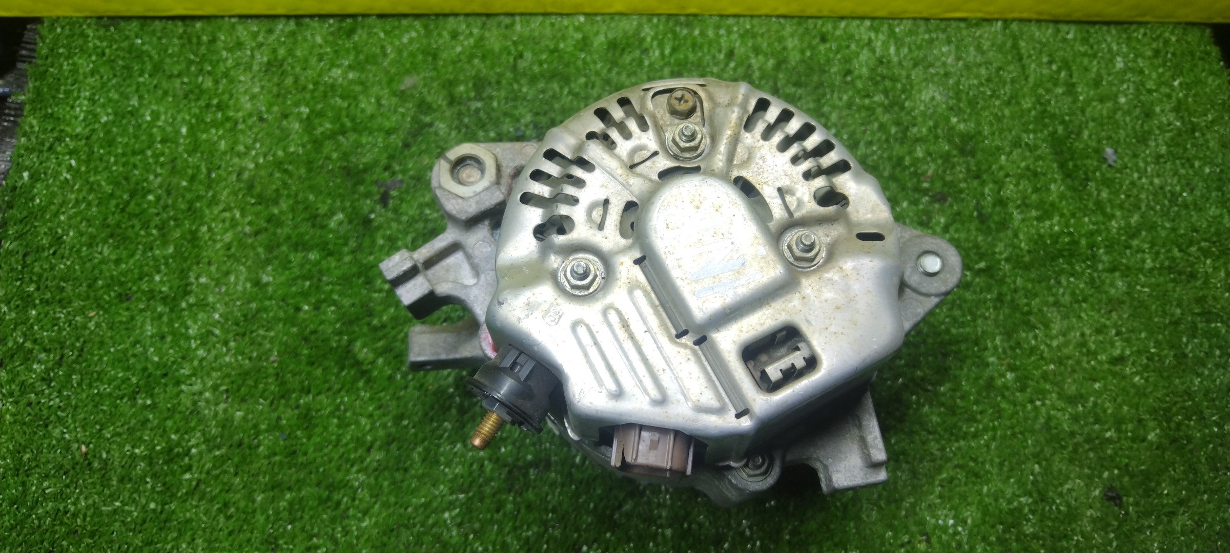 ГЕНЕРАТОР/TOY/1NR/2NR/RACTIS/VITZ/YARIS/IST/NSP120/NSP122/NSP130/NSP135/NSP90/NSP110/С МУФТОЙ/4 КОНТАКТА/УЦЕНКА