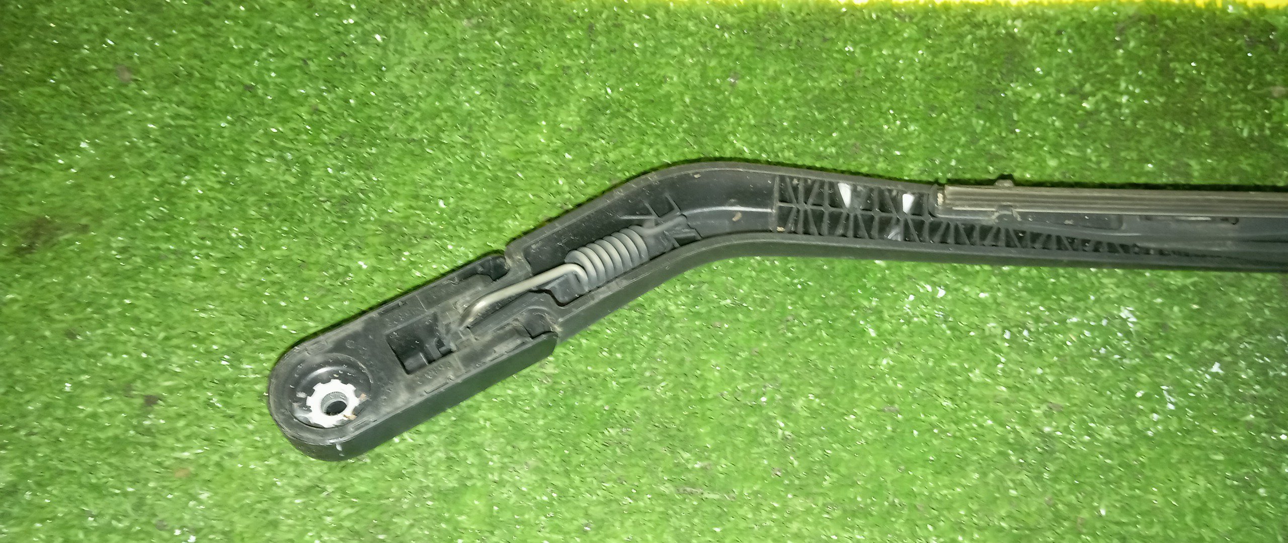 ДВОРНИК ЗАДНЕЙ ДВЕРИ/TOY/AURIS/ADE150L/NDE150L/NRE150L/NZE151H/NZE154H/ZRE151L/ZRE152H/ZRE154H/ZZE150