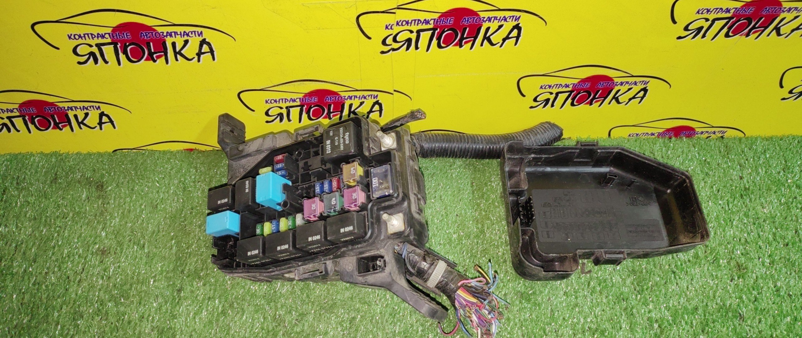 БЛОК ПРЕДОХРАНИТЕЛЕЙ ПОД КАПОТ/MAZ/DEMIO/DY3W/DY5W/ZY/ZJ/БОЛЬШОЙ