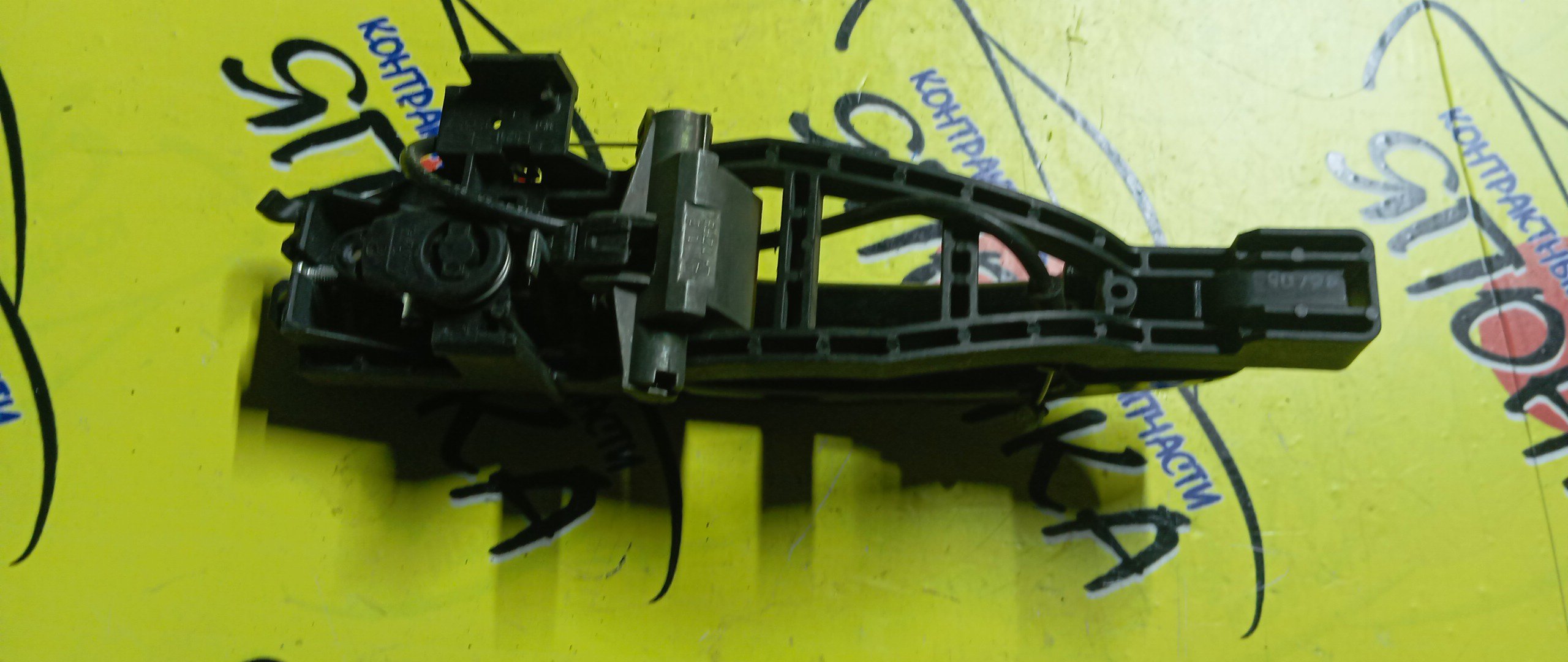 РУЧКА ДВЕРИ ВНЕШНЯЯ/FORD/FOCUS II/CB4/F/R/ПРАВЫЙ РУЛЬ