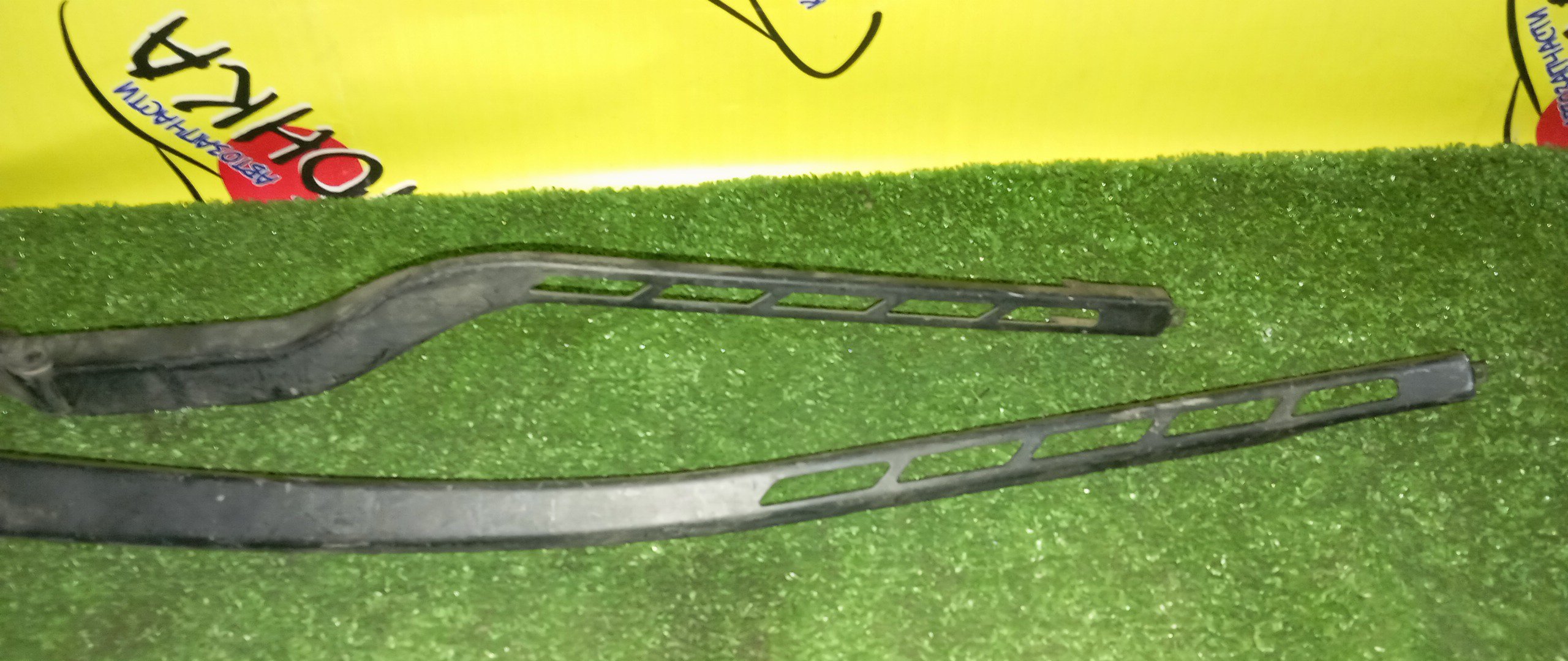 ДВОРНИК ЛОБОВОГО СТЕКЛА/AUDI/A3/8P1/8PA/F/ПАРА