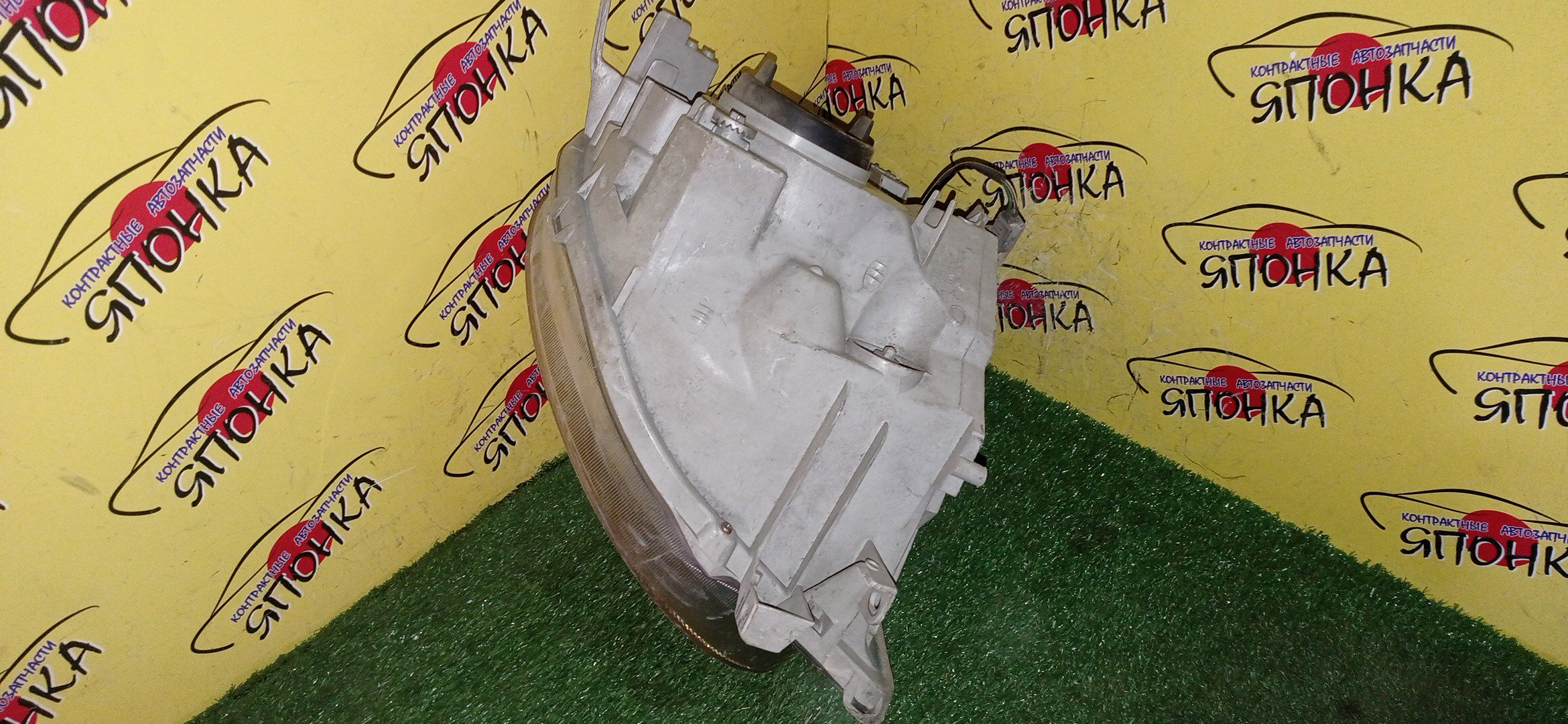 ФАРА/TOY/SIENTA/NCP81/NCP85/52123/R