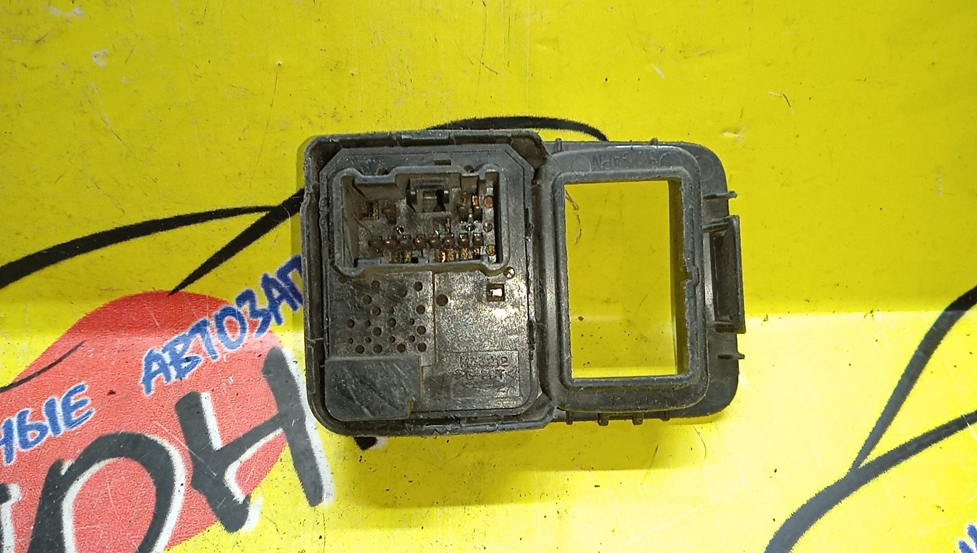 БЛОК УПРАВЛЕНИЯ ЗЕРКАЛАМИ/HON/CR-V/CR-Z/RE3/RE4/ZF1/ZF2/RE7/RE5/RE6/35190SWAJ02