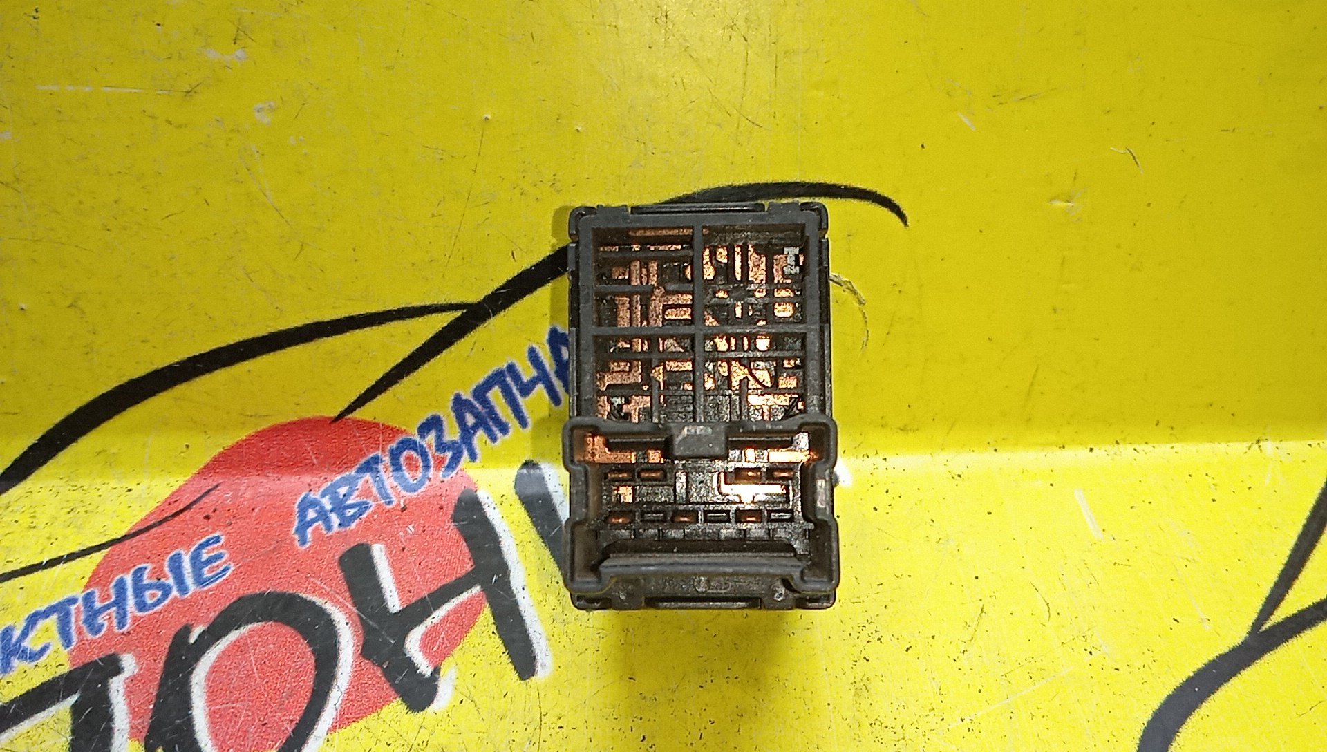 БЛОК УПРАВЛЕНИЯ ЗЕРКАЛАМИ/NIS/AD/ATLAS/AVENIR/CEDRIC/CREW/EXPERT/GLORIA/LIBERTY/PRAIRIE/PRIMERA/SERENA/WINGROAD/Y11/SQ1F24/SQ2F24/SZ2F24/SZ1F24/TZ3F24/TZ2F24/SZ4F24/SZ5F24/W11/RW11/RNW11/BJY31/QJY31/CBJY31/QK30/K30/VW11/VENW11/VNW11/VEW11/RNM12/RM12/M12/P12/WTP12/WTNP12/WRP12/RP12/TP12/HP12/WHP12/TNP12/QP12/TNC24/TC24/RC24/255702Y015