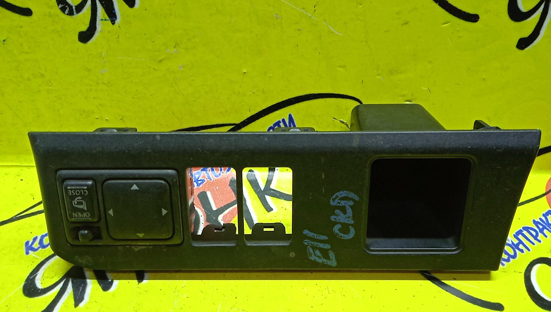 БЛОК УПРАВЛЕНИЯ ЗЕРКАЛАМИ/NIS/NOTE/E11/NE11/ZE11/684851U600