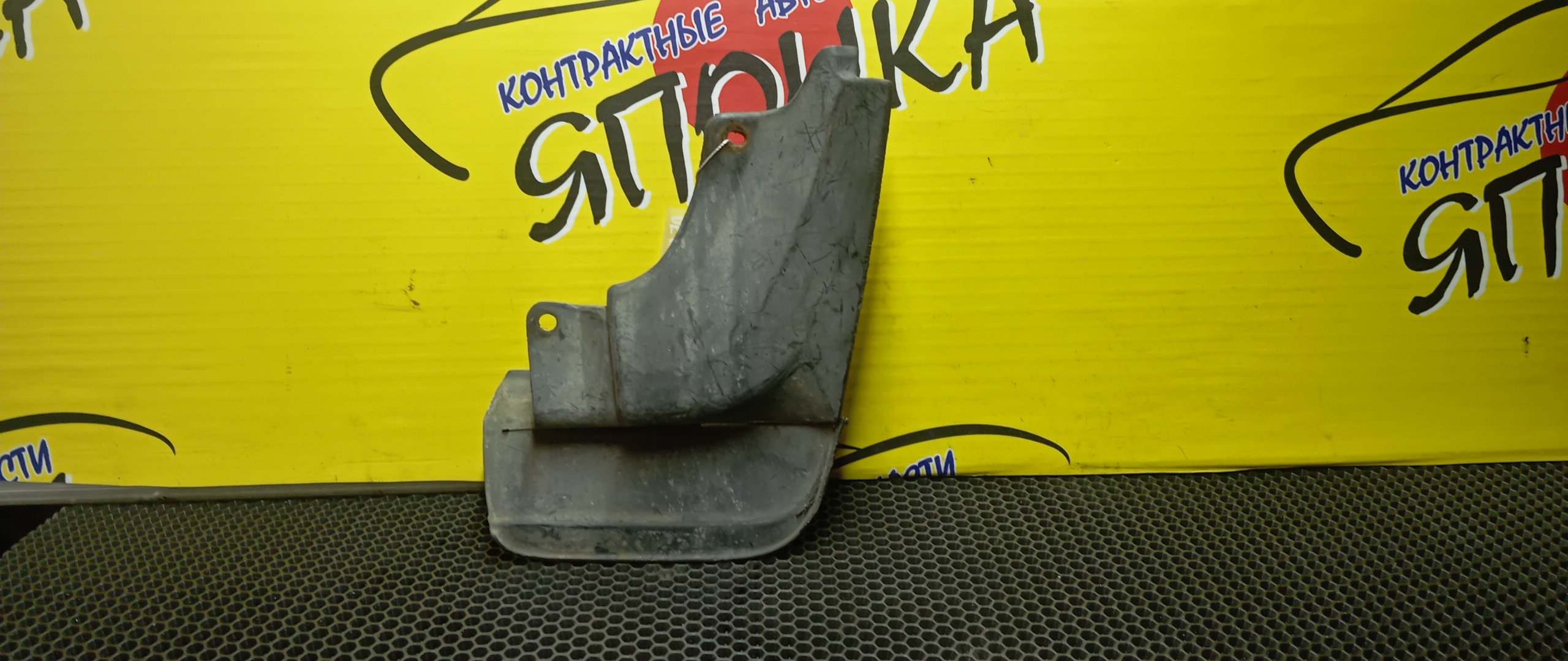 БРЫЗГОВИК/TOY/COROLLA/AE100/AE101/AE102/AE104/AE109/CE100/CE102/CE102G/CE104/CE105/CE106/CE107/CE108/CE108G/CE109/EE101/EE102/EE103/EE104/EE104G/EE106/EE107/EE108/EE108G/B/L/SEDAN