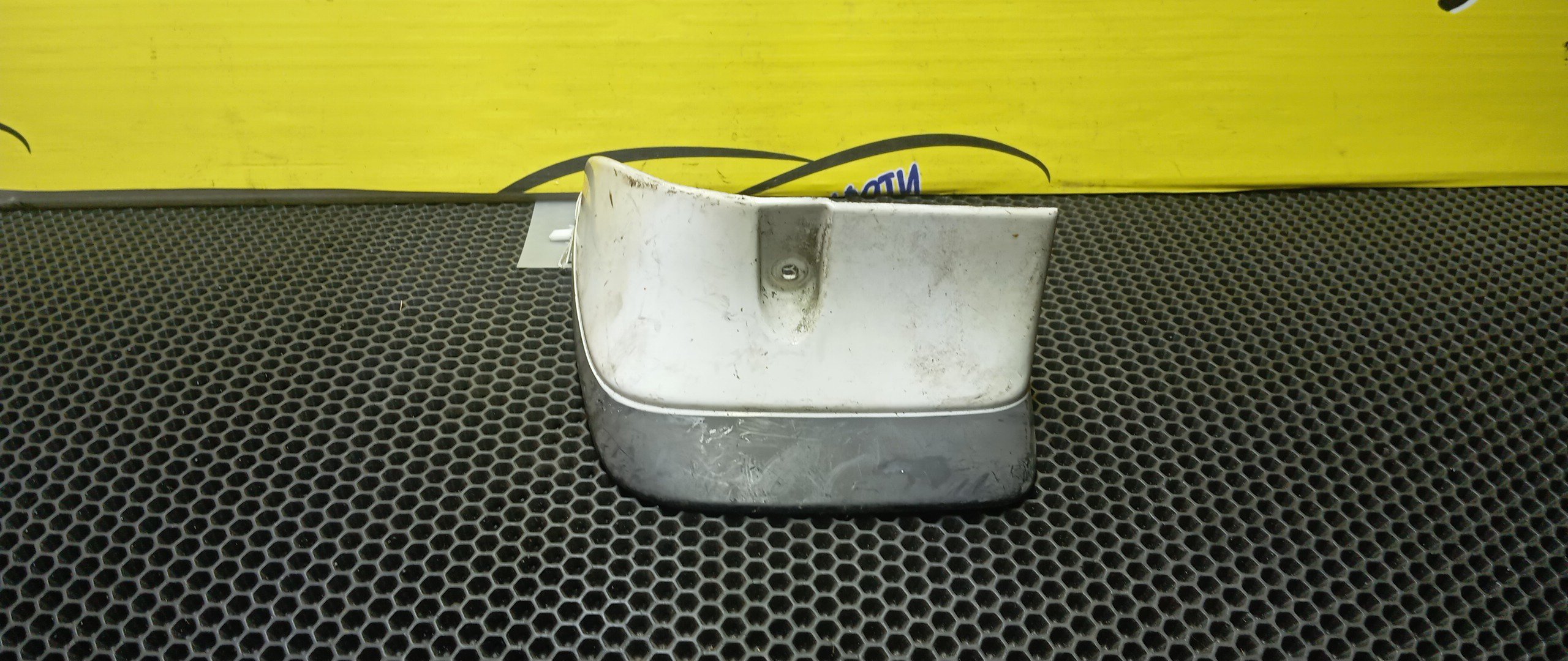 БРЫЗГОВИК/TOY/CARINA/CORONA PREMIO/AT210/AT211/AT212/CT210/CT211/CT215/CT216/ST210/ST215/B/L/2 МОДЕЛЬ