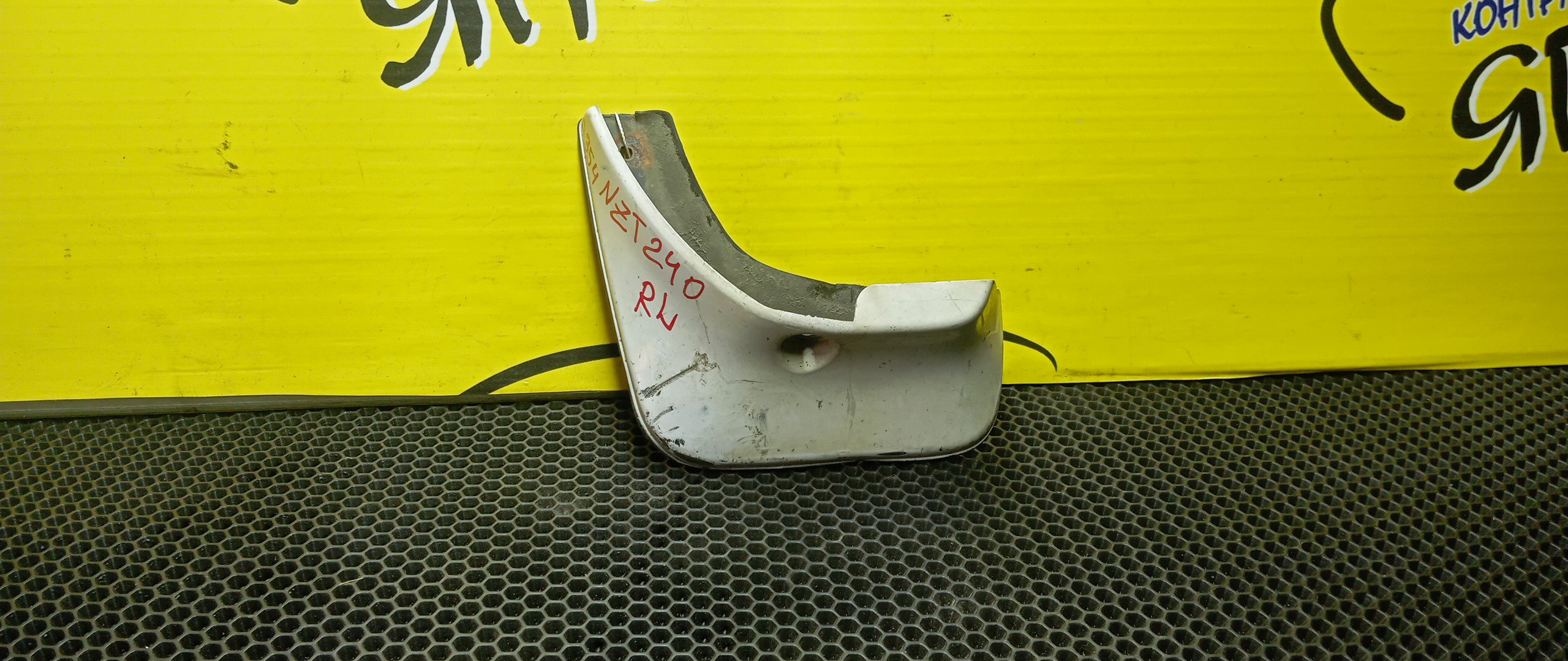 БРЫЗГОВИК/TOY/ALLION/PREMIO/AZT240/NZT240/ZZT240/ZZT245/B/L