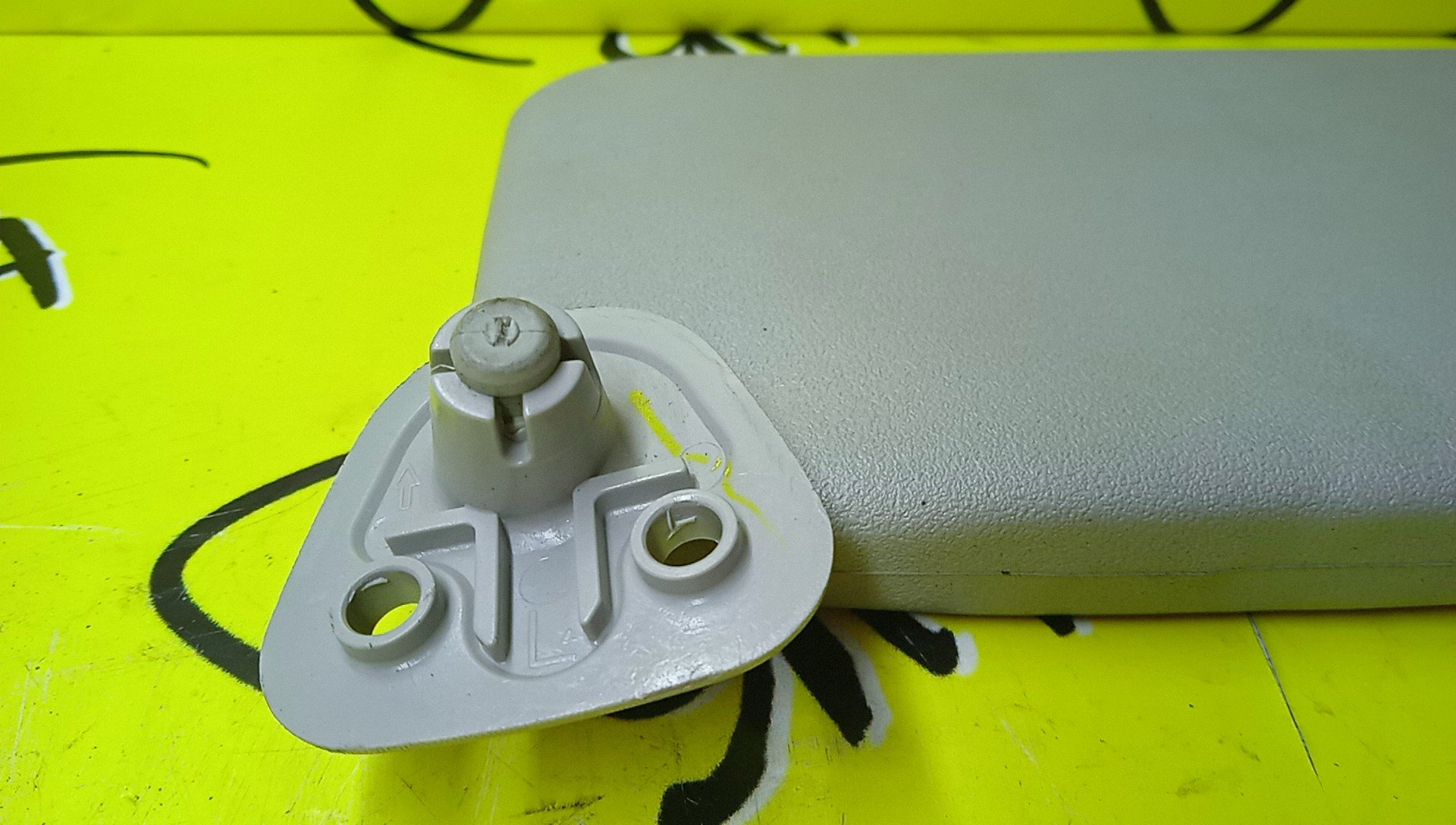 КОЗЫРЕК СОЛНЦЕЗАЩИТНЫЙ/TOY/IST/NCP60/NCP61/NCP65/L/7432052400