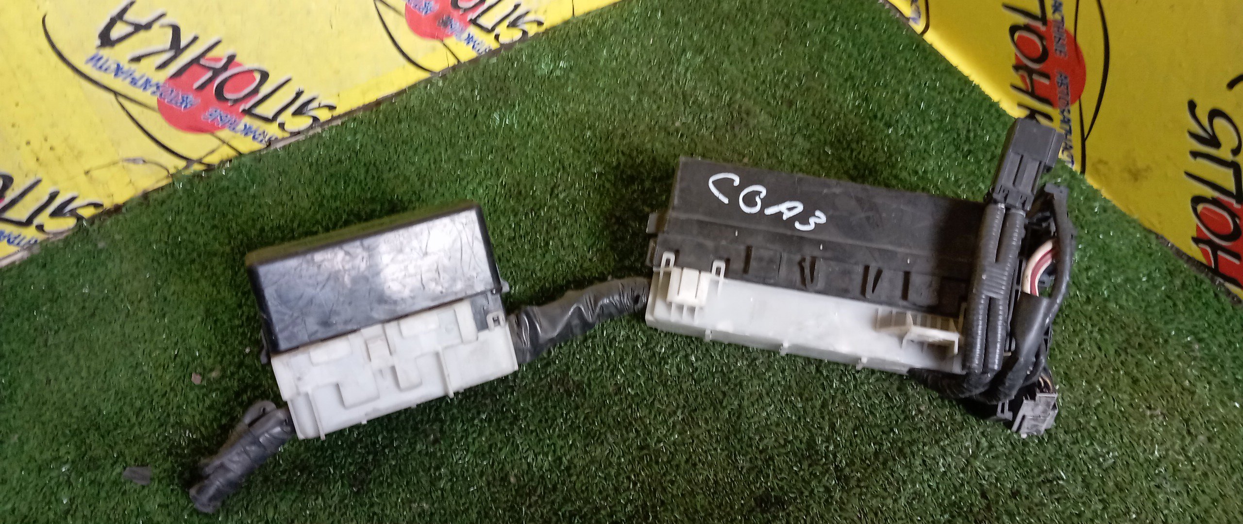 БЛОК ПРЕДОХРАНИТЕЛЕЙ ПОД КАПОТ/NIS/MARCH/CUBE/CG10/CG13/CGA3/K11/HK11/ANK11/AK11/Z10/AZ10/ANZ10/БОЛЬШОЙ