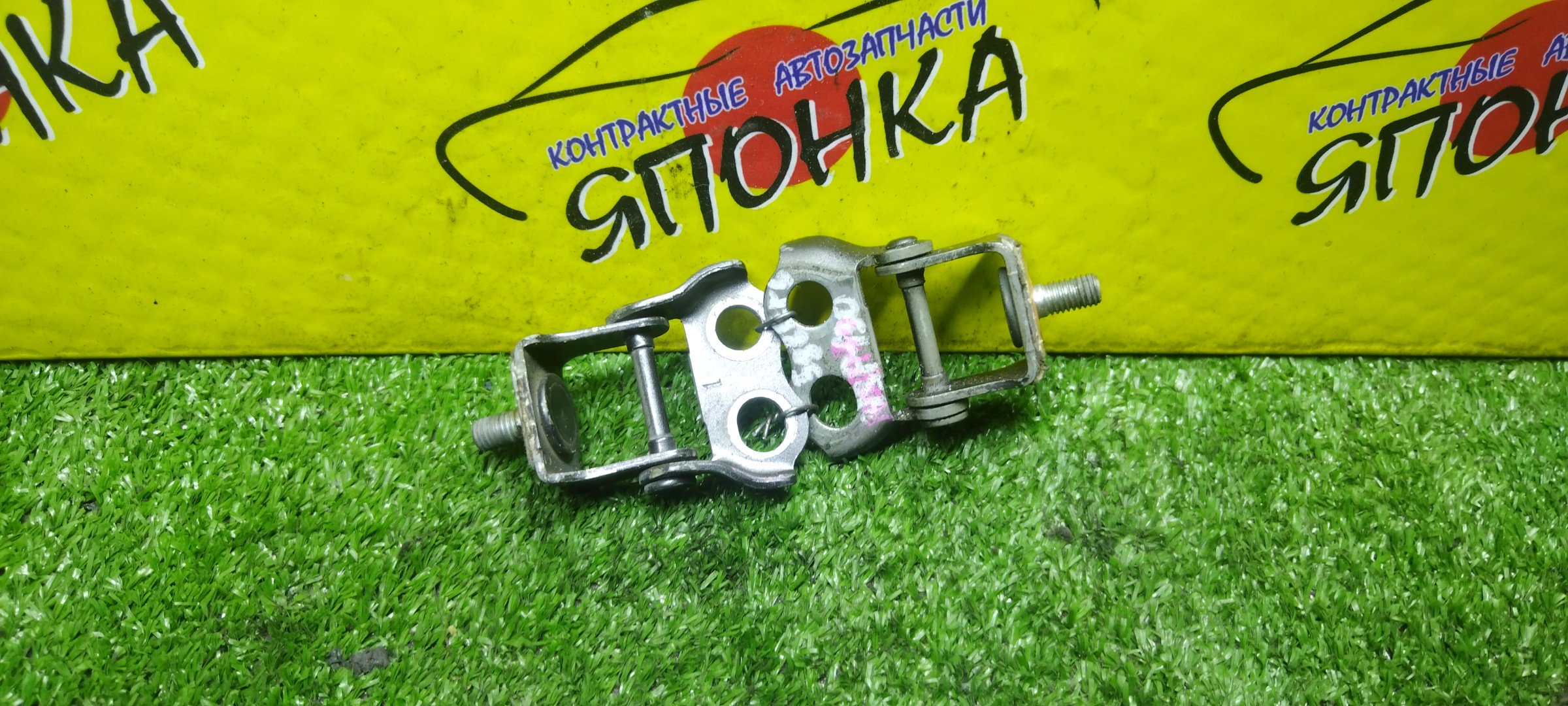 ПЕТЛЯ ЗАДНЕЙ ДВЕРИ/TOY/AQUA/PRIUS C/EQ EV/VITZ/YARIS/NHP10/KPJ10/KSP130/NCP131/NHP130/NSP130/ПАРА/6880174020