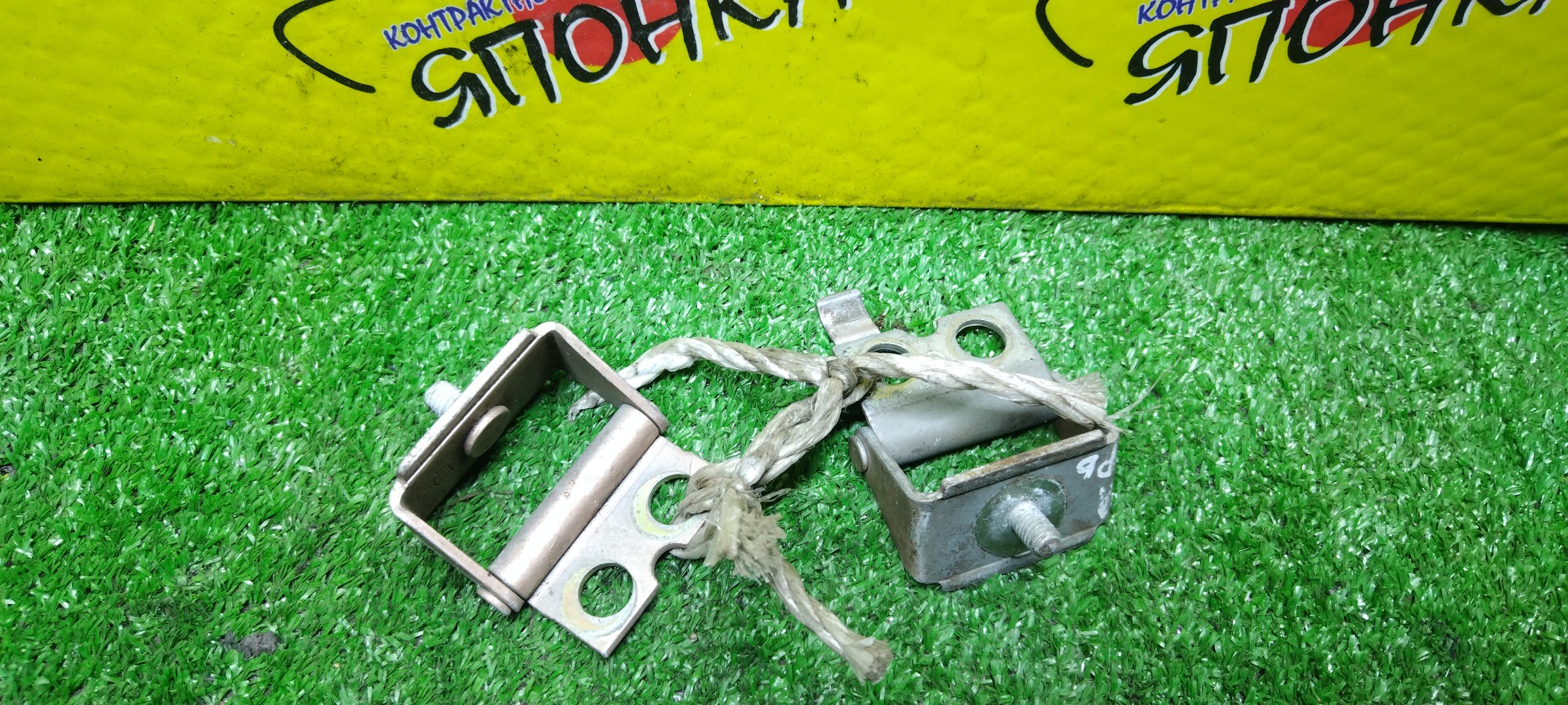 ПЕТЛЯ ЗАДНЕЙ ДВЕРИ/TOY/DUET/M100A/ПАРА