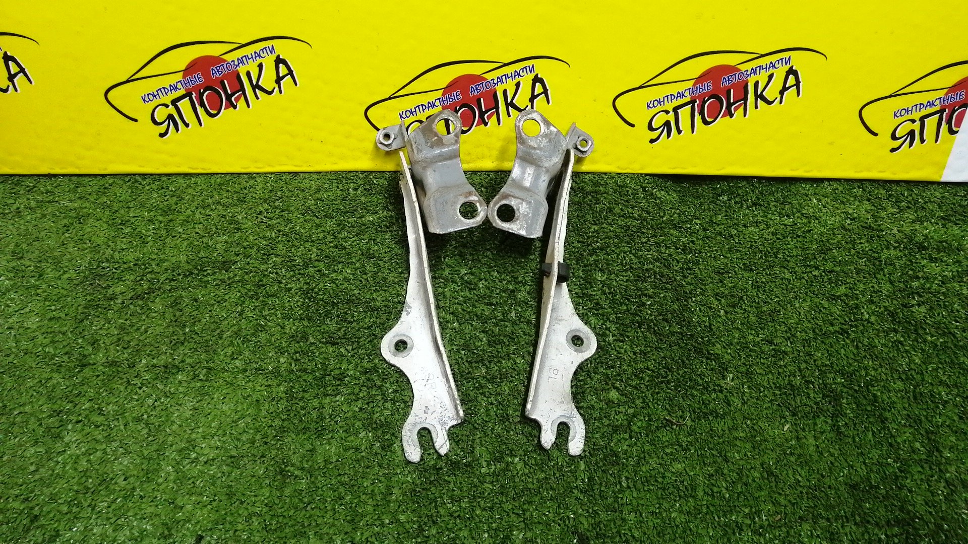 ПЕТЛЯ КАПОТА/MAZ/DEMIO/VERISA/DC5R/DC5W/DY3R/DY3W/DY5R/DY5W/КОМПЛЕКТ/B01W52420/B01W52410/D35052410C/D35052420C/D35052410B/D35052420B