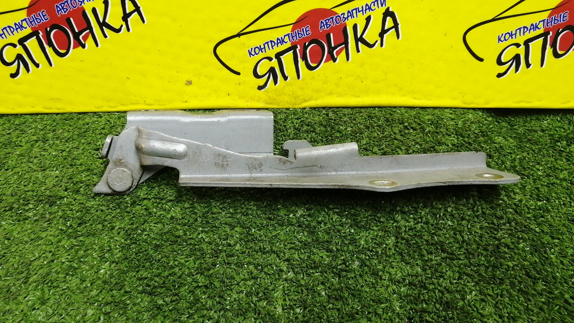 ПЕТЛЯ КАПОТА/NIS/CUBE/CUBE CUBIC/Z11/BNZ11/BZ11/BGZ11/YGZ11/YGNZ11/R/654003U000