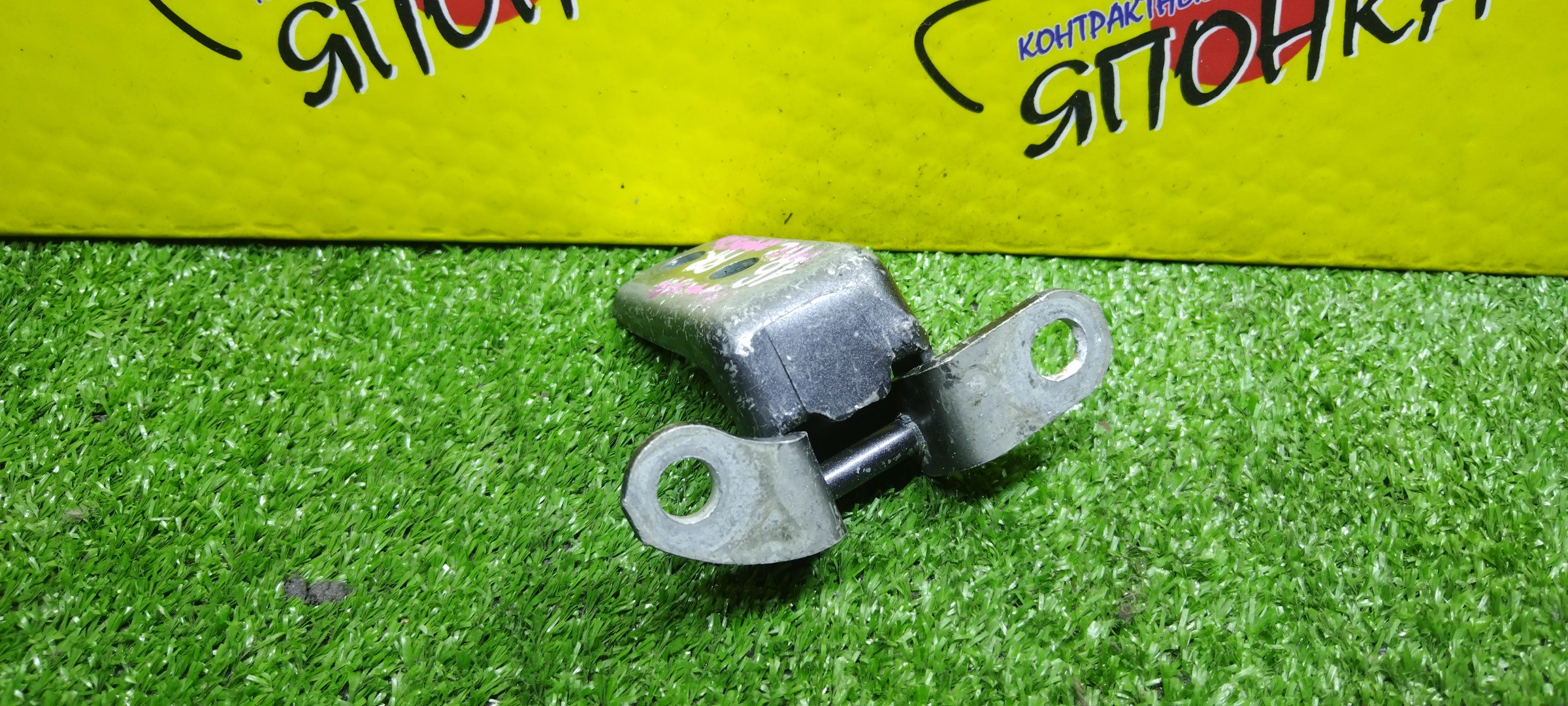 ПЕТЛИ ДВЕРИ/TOY/YARIS/VITZ/NSP135/KSP130/NSP130/NHP130/NLP130/NCP131/B/R/DOWN/6877005020/6877052030/6877052031