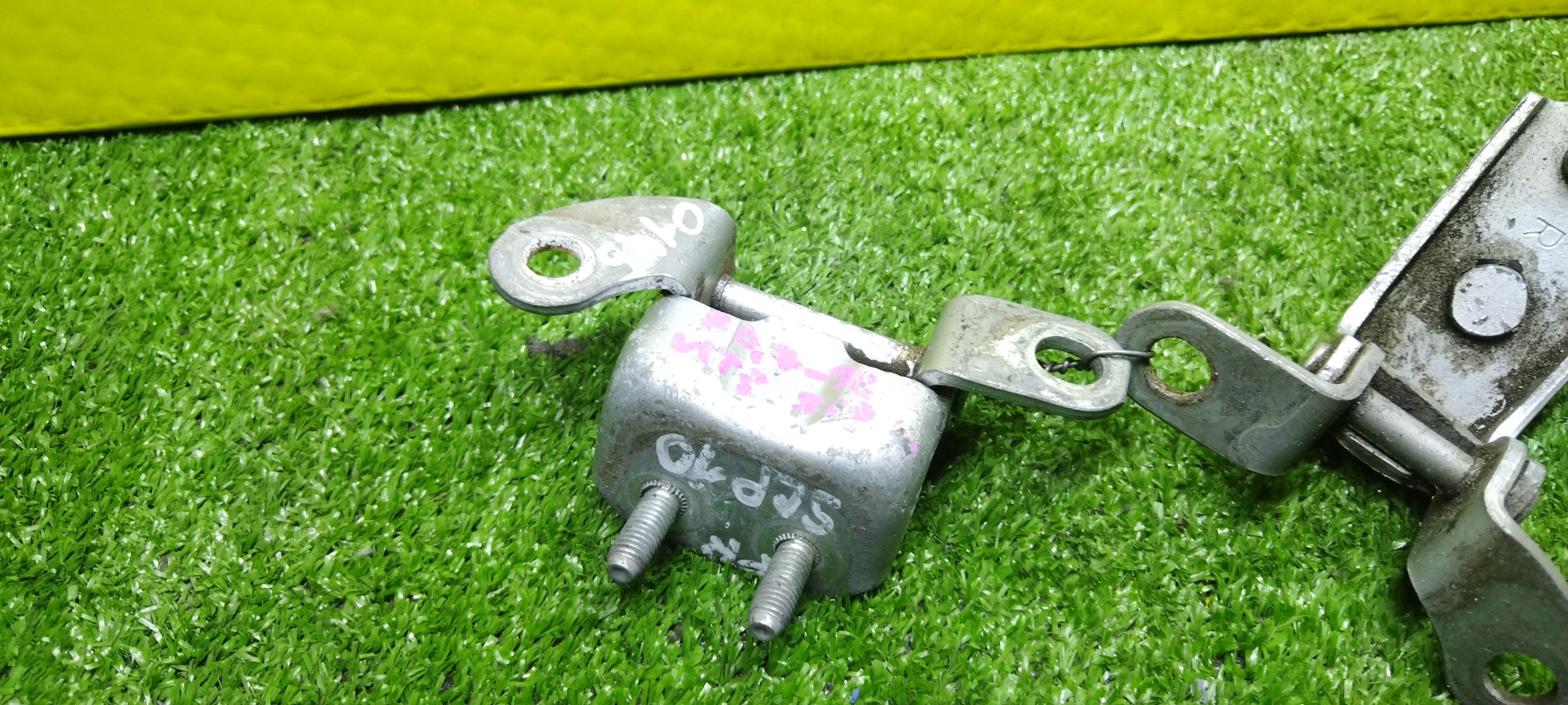 ПЕТЛИ ДВЕРИ/TOY/FUNCARGO/ECHO/PLATZ/VITZ/NCP10/NCP12/NCP13/NCP15/NCP16/NCP20/NCP21/NCP25/SCP10/SCP11/SCP12/SCP13/B/R/ПАРА(ВЕРХ+НИЗ)/6877052010/687500D010