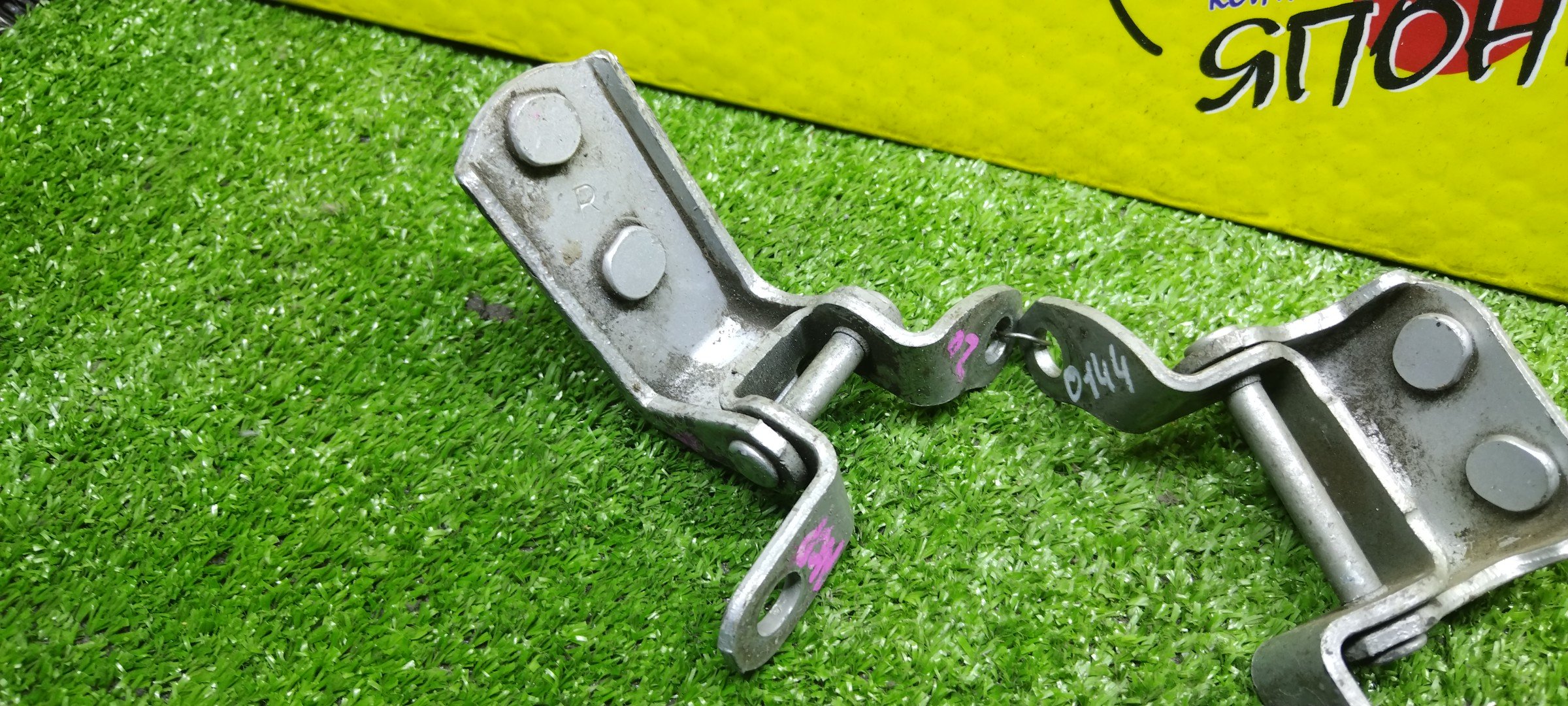 ПЕТЛИ ДВЕРИ/TOY/FUNCARGO/ECHO/PLATZ/VITZ/NCP10/NCP12/NCP13/NCP15/NCP16/NCP20/NCP21/NCP25/SCP10/SCP11/SCP12/SCP13/B/R/ПАРА(ВЕРХ+НИЗ)/6877052010/687500D010