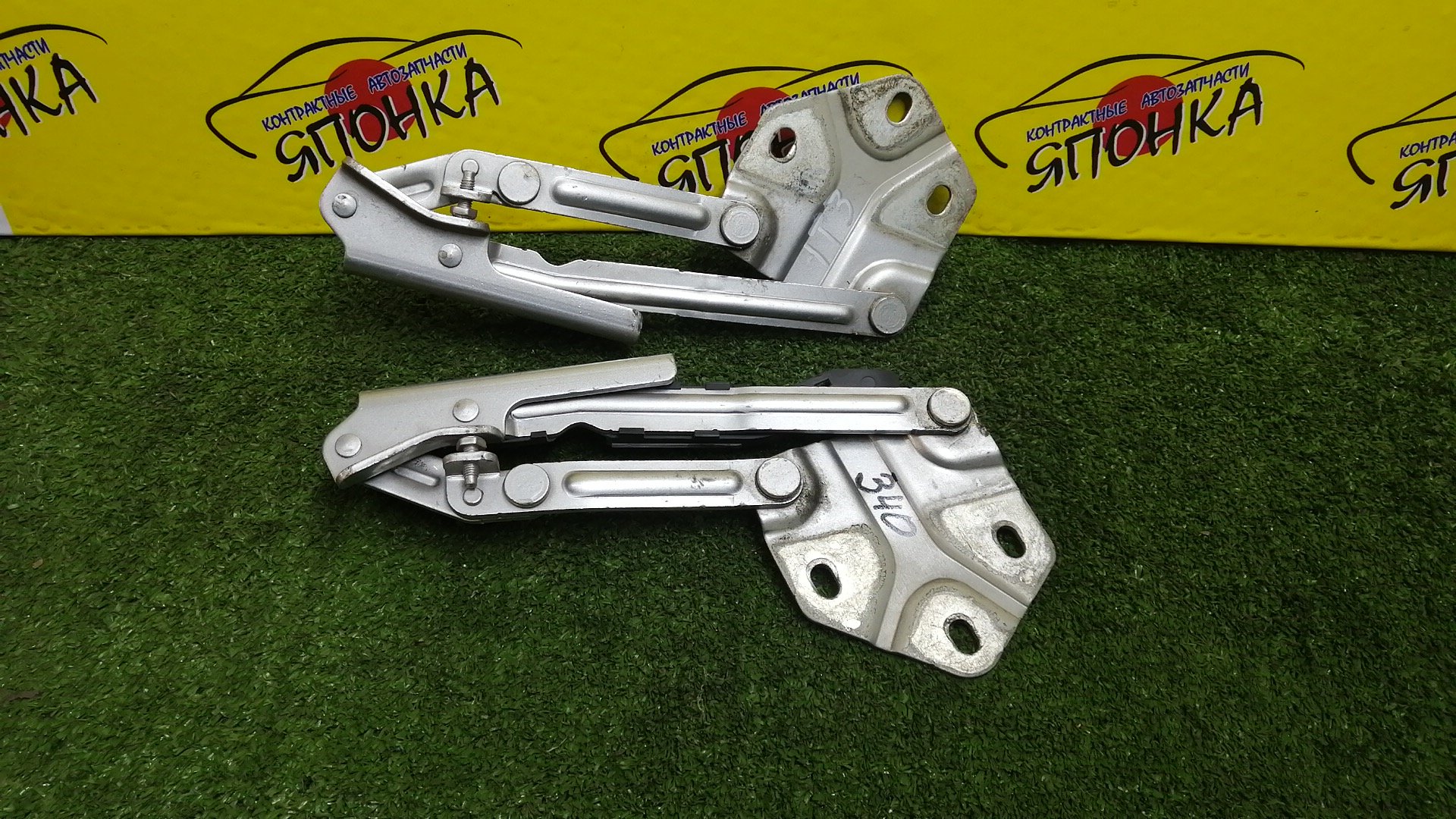 ПЕТЛЯ КАПОТА/VW/TOURAN/1T3/КОМПЛЕКТ/1T0823301F/1T0823302F