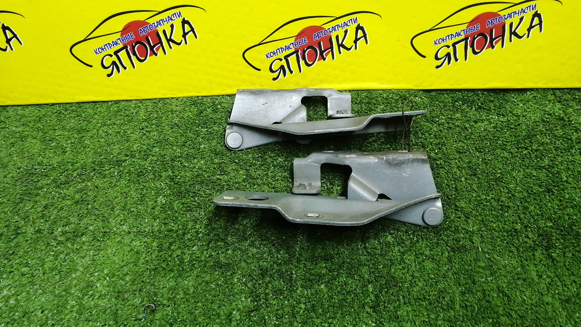 ПЕТЛЯ КАПОТА/NIS/ALMERA/BLUEBIRD SYLPHY/FG10/N16/QG10/QNG10/TG10/КОМПЛЕКТ/654014M700/654004M700