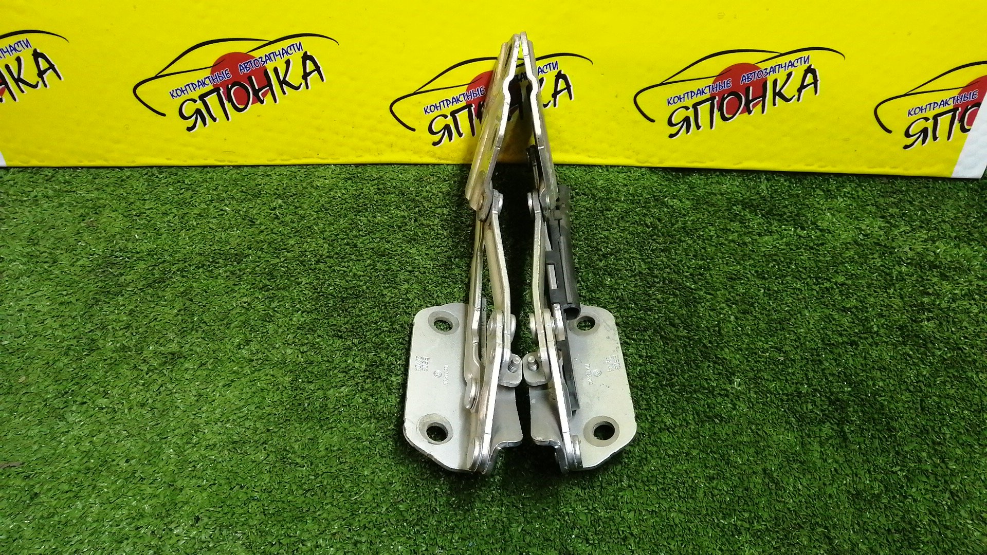 ПЕТЛЯ КАПОТА/VW/TOURAN/1T3/КОМПЛЕКТ/1T0823301F/1T0823302F