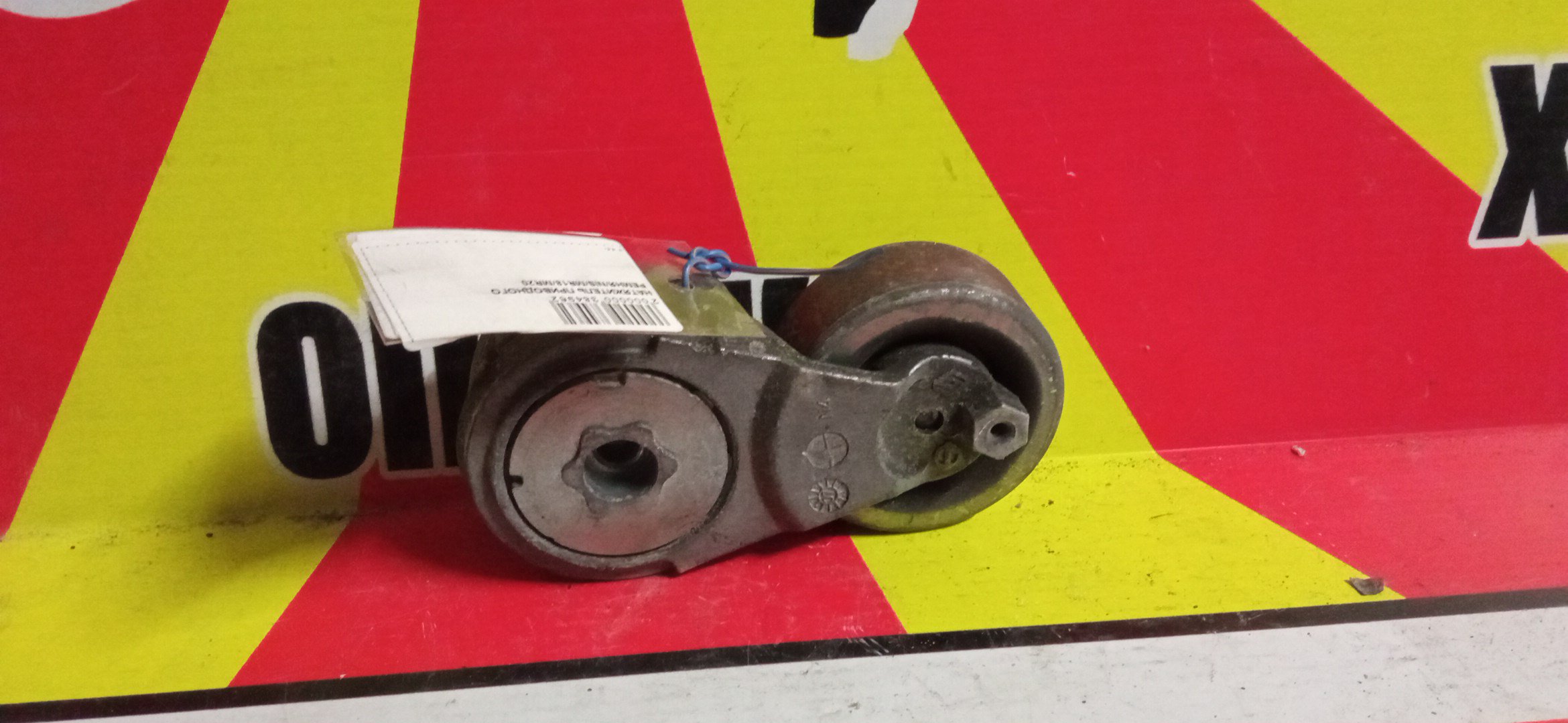 НАТЯЖИТЕЛЬ ПРИВОДНОГО РЕМНЯ/NIS/MR18/MR20/11955EN200