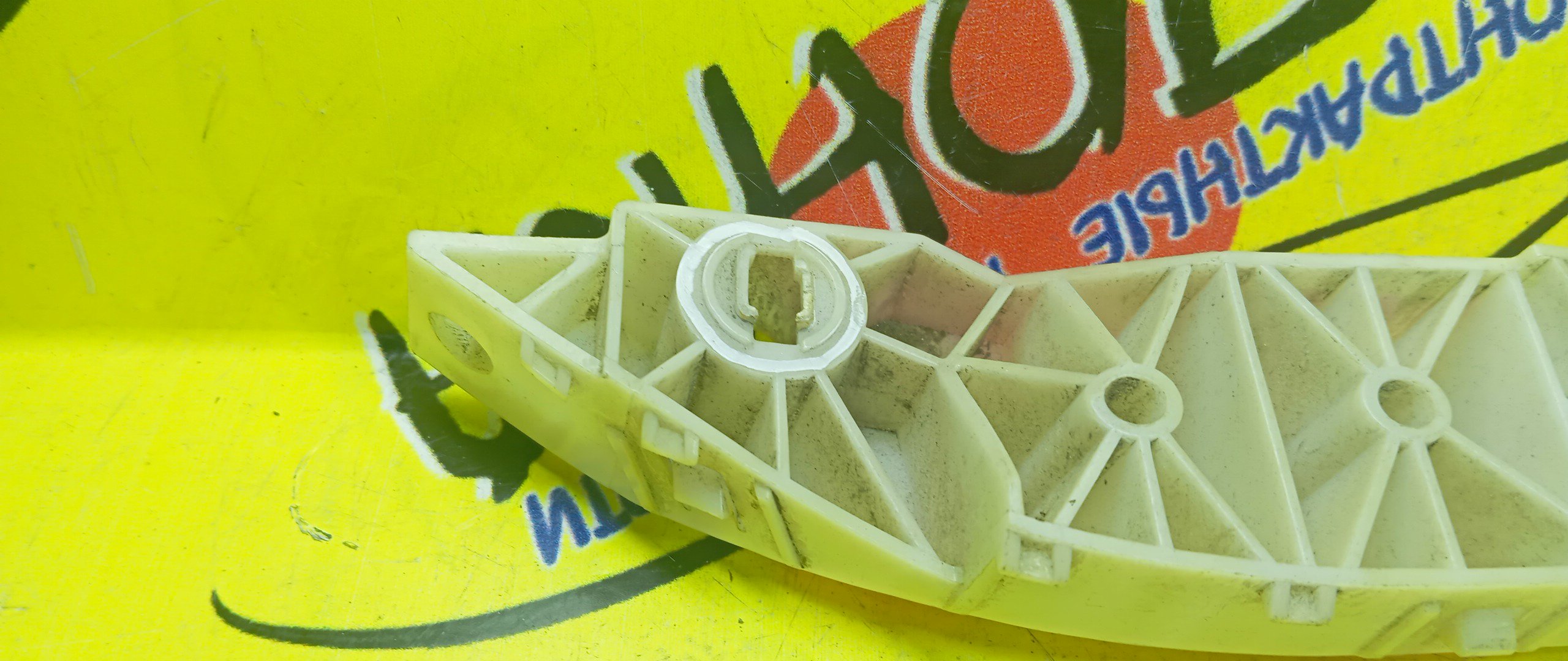 КРЕПЛЕНИЕ БАМПЕРА/NIS/PRESAGE/U31/TU31/F/R/2 МОДЕЛЬ/БЕЛЫЙ/УЦЕНКА