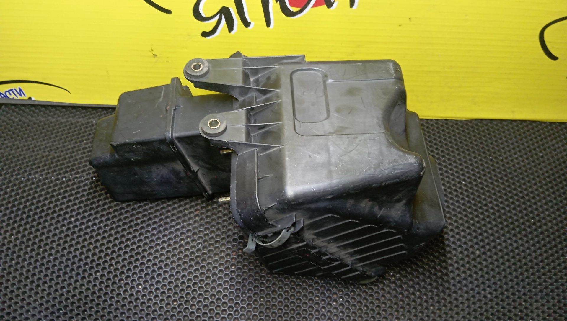 КОРПУС ВОЗДУШНОГО ФИЛЬТРА/MMC/ASPIRE/GALANT/LEGNUM/EA1A/EA1W/EA2A/EA3A/EA3W/EA7A/EA7W/EC1A/EC1W/EC3A/EC3W/EC7A/EC7W/4G64/4G93/4G94