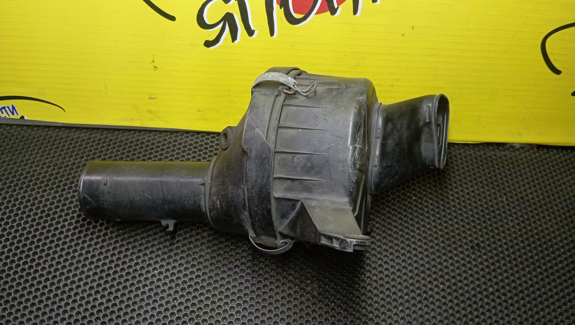 КОРПУС ВОЗДУШНОГО ФИЛЬТРА/TOY/CHASER/MARK II/CRESTA/GX81/1GGE