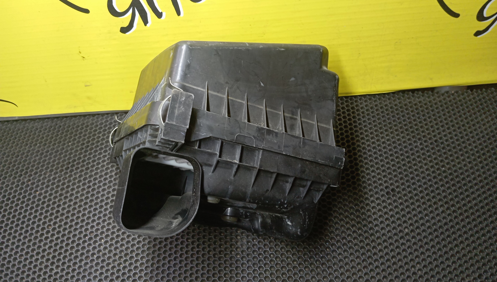 КОРПУС ВОЗДУШНОГО ФИЛЬТРА/TOY/MARK X ZIO/BLADE/ANA10/ANA15/AZE154H/AZE156H/2AZ-FE