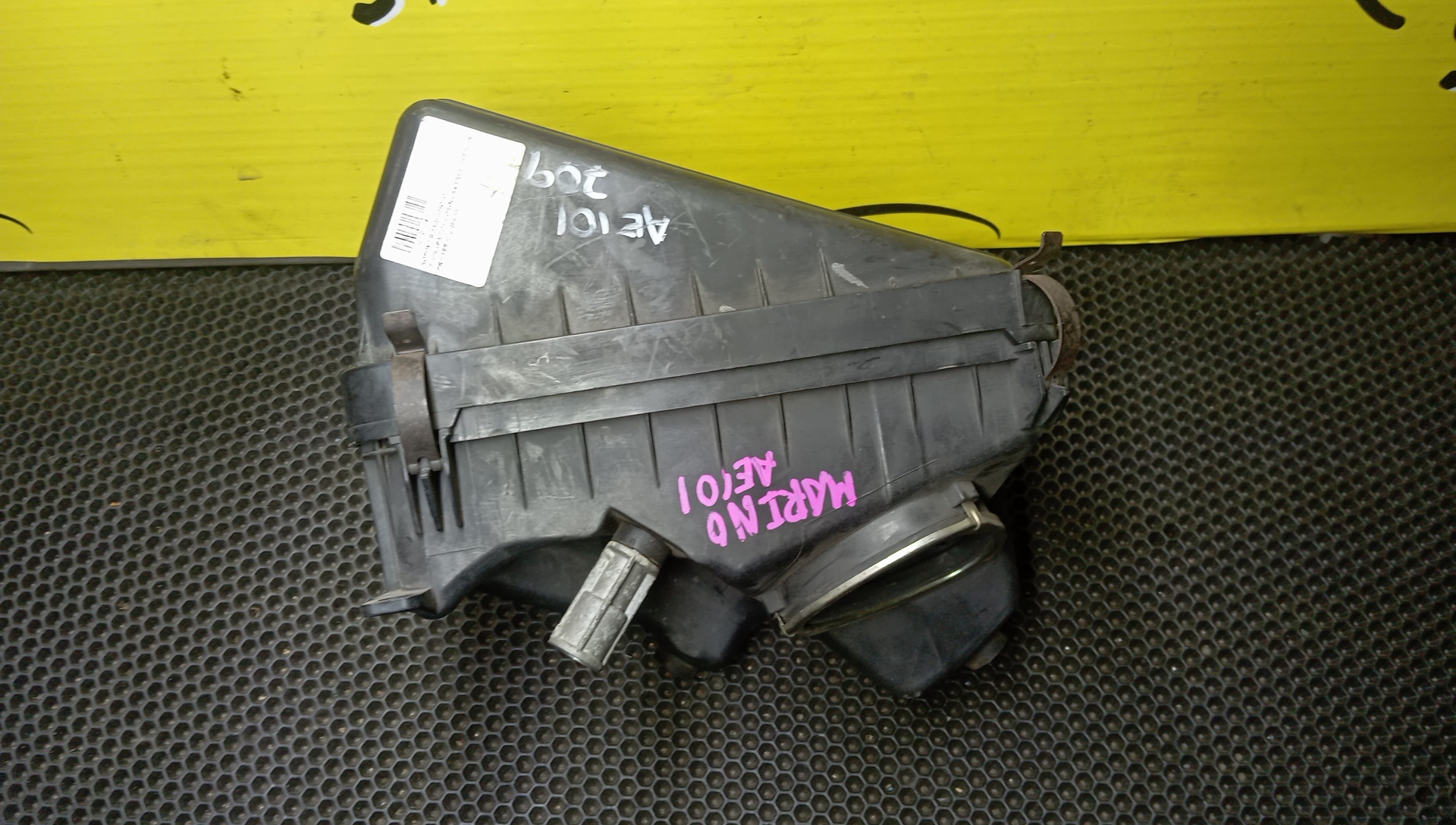 КОРПУС ВОЗДУШНОГО ФИЛЬТРА/TOY/COROLLA/COROLLA WAGON/AE100/AE100G/AE101L/AE104/AE104G/AE109V/4A-FE/5A-FE/УЦЕНКА