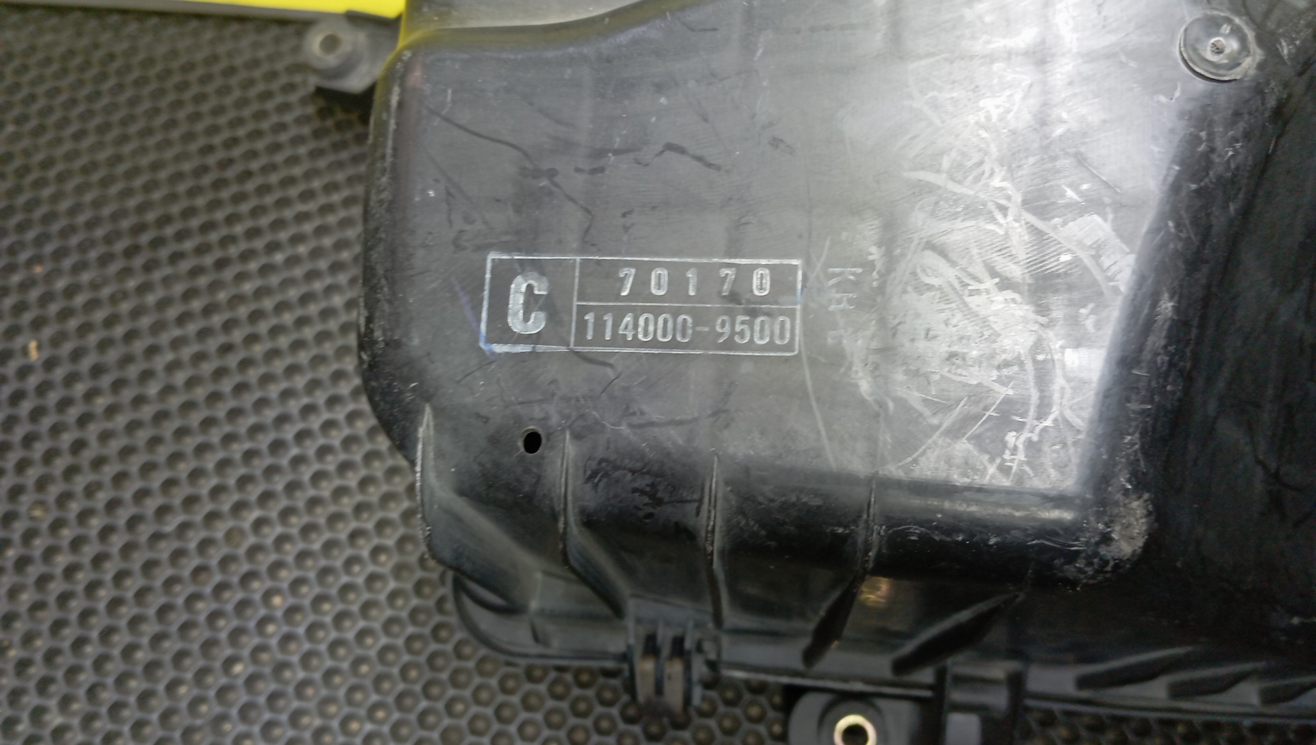 КОРПУС ВОЗДУШНОГО ФИЛЬТРА/TOY/CHASER/CRESTA/MARK II/GX100/1G-FE/НЕ VVTI/1140009500