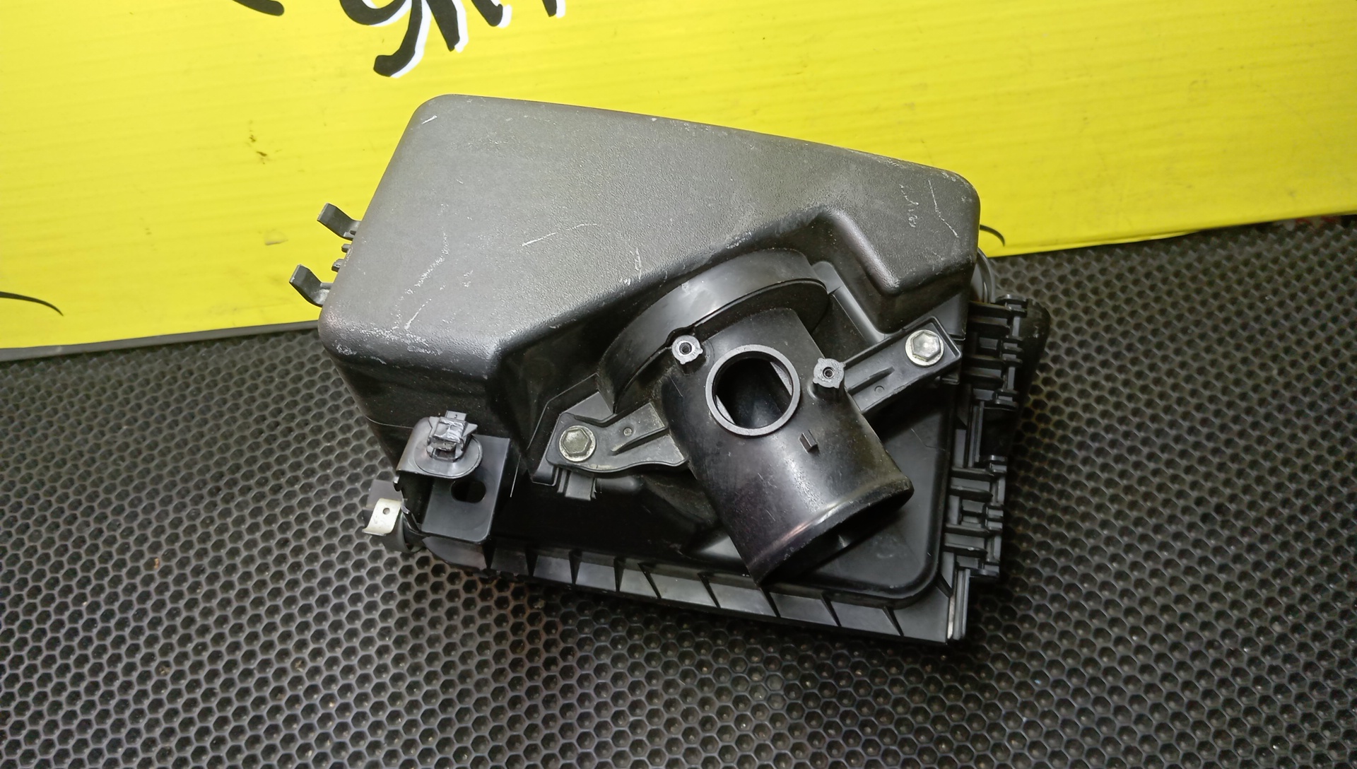 КОРПУС ВОЗДУШНОГО ФИЛЬТРА/TOY/COROLLA FIELDER/NZE141/NZE144/1NZFE