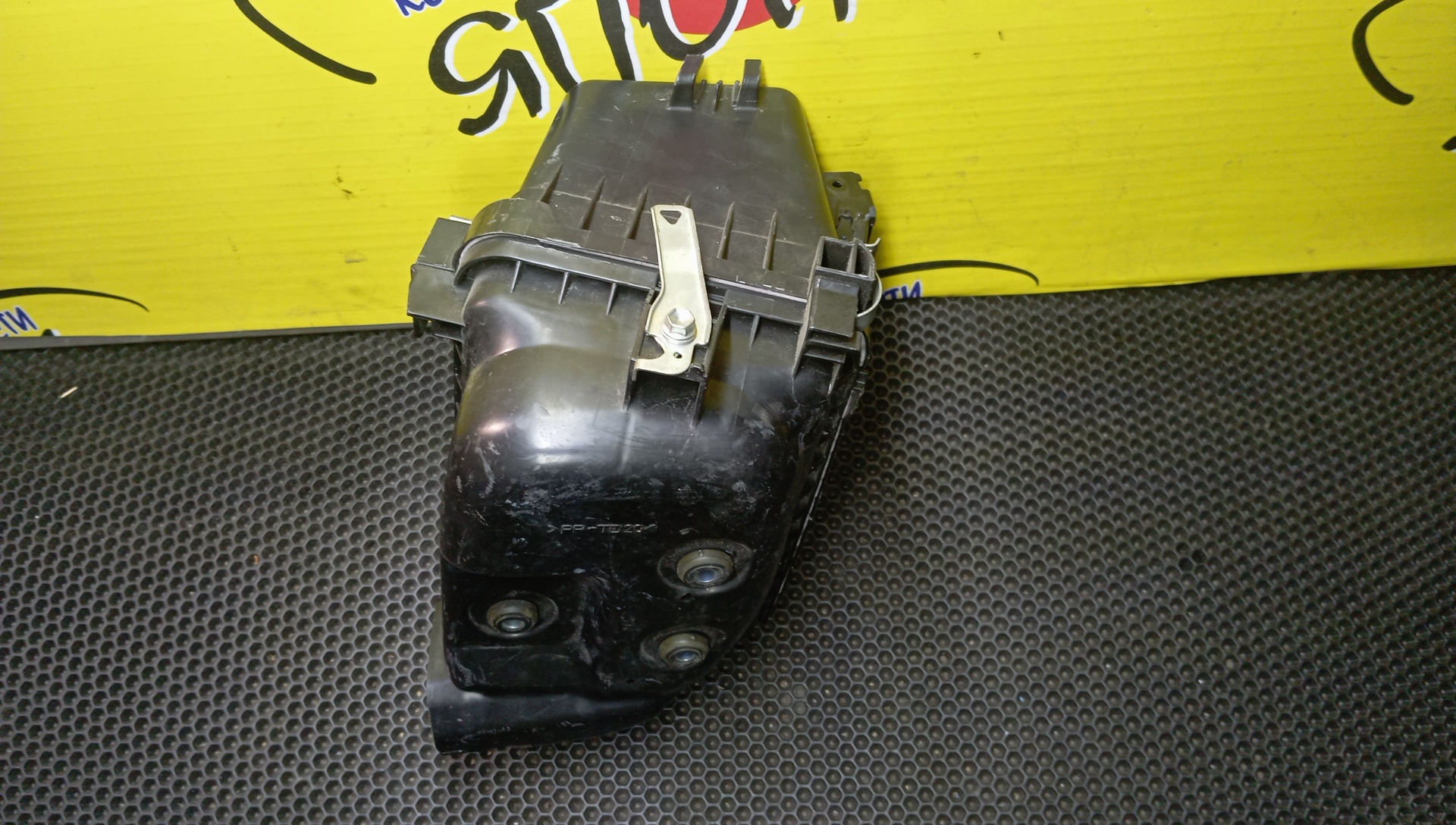 КОРПУС ВОЗДУШНОГО ФИЛЬТРА/TOY/COROLLA FIELDER/NZE141/NZE144/1NZFE