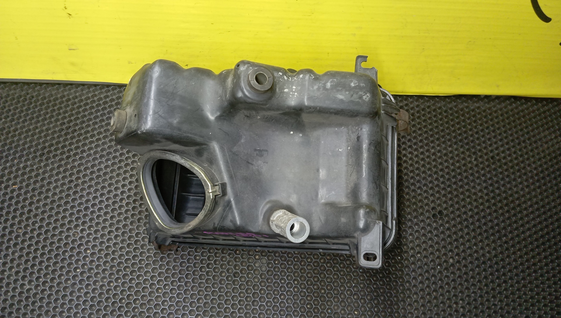 КОРПУС ВОЗДУШНОГО ФИЛЬТРА/TOY/COROLLA/COROLLA WAGON/AE100/AE100G/AE101L/AE104/AE104G/AE109V/4A-FE/5A-FE/УЦЕНКА