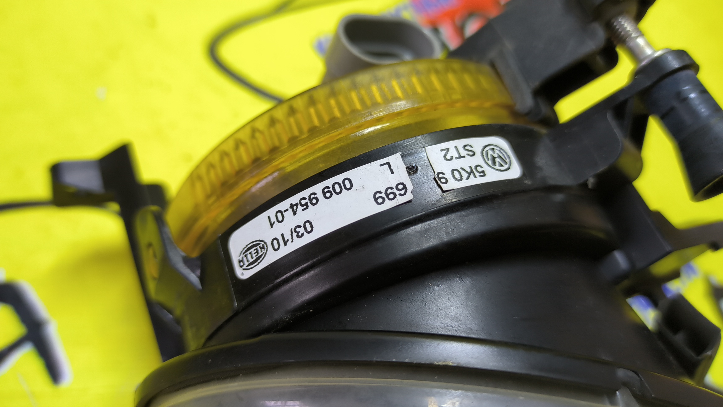 ТУМАНКА/VW/CADDY/GOLF/GOLF PLUS/JETTA/TIGUAN/TOUAREG/TOURAN/162/163/1T1/1T2/1T3/2CA/2CB/2CH/2CJ/2KA/2KB/2KH/2KJ/5K1/5M1/5N1/5N2/7P5/7P6/AJ5/AV2/AV3/MK6/F/L/5K0941700