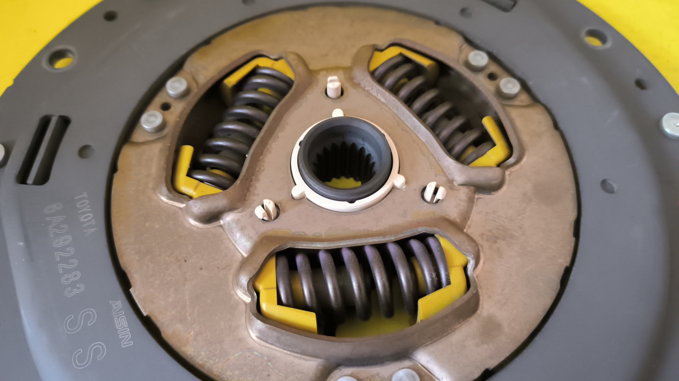 ДИСК СЦЕПЛЕНИЯ/TOY/AQUA/COROLLA AXIO/COROLLA FIELDER/SIENTA/1NZFXE/NHP170/NHP10/NKE165/3127052010