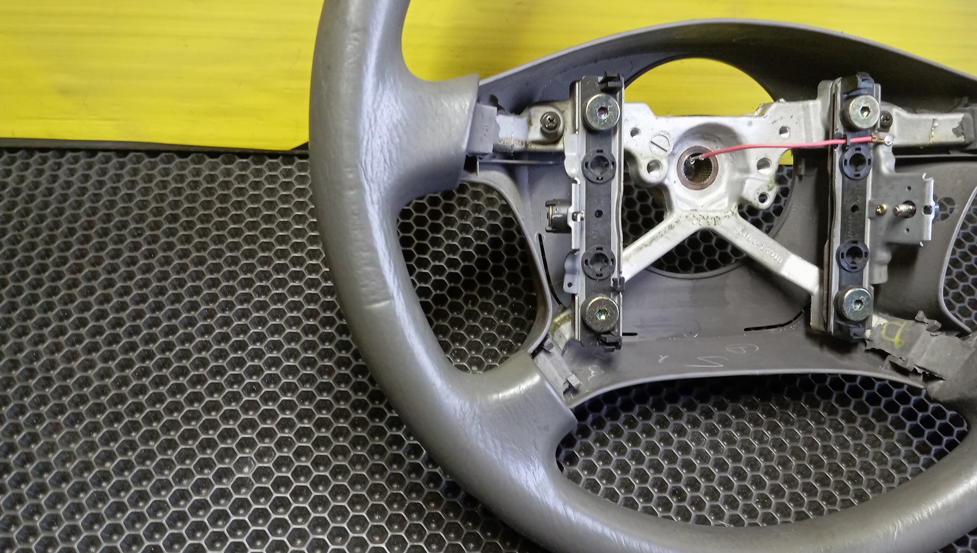 РУЛЬ/TOY/COROLLA/GAIA/IPSUM/LITE ACE NOAH/PICNIC/SPRINTER CARIB/SPRINTER/AE110/AE111/SXM10/ACM10/SR40/SR50/CR40/CR50/CXM10/AE115/4510012891/4 ЛУЧА