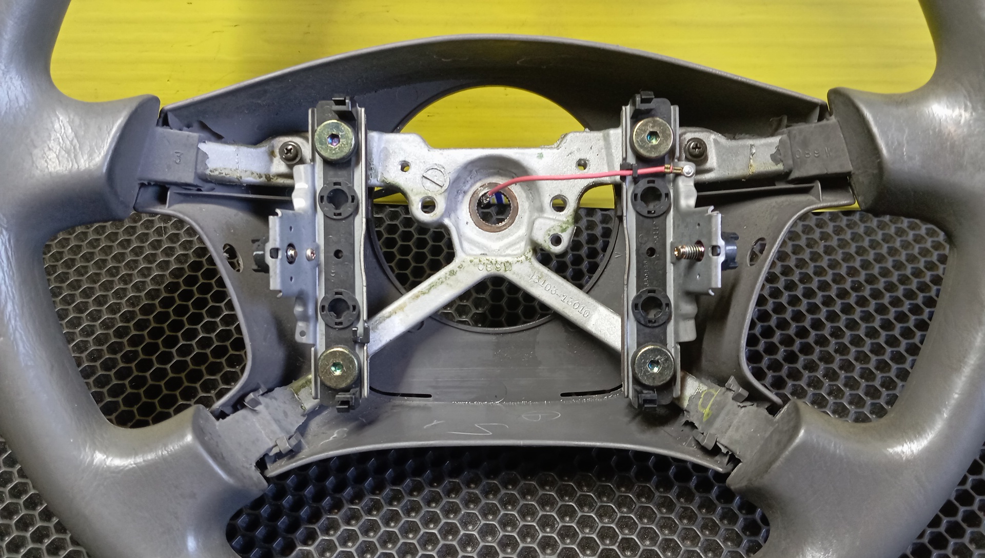 РУЛЬ/TOY/COROLLA/GAIA/IPSUM/LITE ACE NOAH/PICNIC/SPRINTER CARIB/SPRINTER/AE110/AE111/SXM10/ACM10/SR40/SR50/CR40/CR50/CXM10/AE115/4510012891/4 ЛУЧА