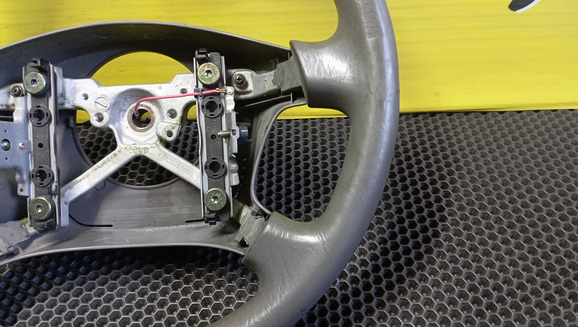 РУЛЬ/TOY/COROLLA/GAIA/IPSUM/LITE ACE NOAH/PICNIC/SPRINTER CARIB/SPRINTER/AE110/AE111/SXM10/ACM10/SR40/SR50/CR40/CR50/CXM10/AE115/4510012891/4 ЛУЧА