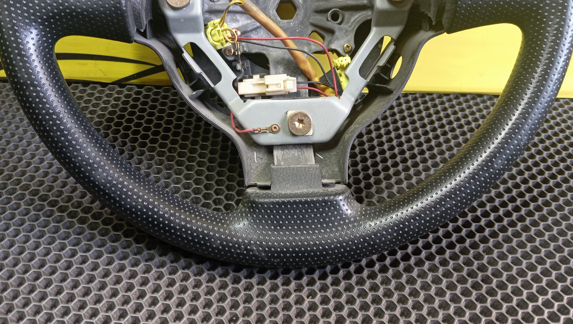 РУЛЬ/MAZ/DEMIO/MAZDA2/VERISA/DC5R/DC5W/DY3R/DY3W/DY5R/DY5W/D35032980C30/3 ЛУЧА