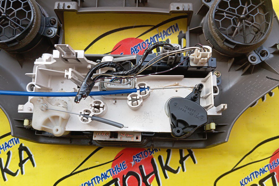 БЛОК КЛИМАТ-КОНТРОЛЯ/TOY/PLATZ/VITZ/NCP10/NCP12/NCP13/NCP15/NCP16/SCP10/SCP11/SCP13/8401052360/МЕХАНИЧ./2 МОДЕЛЬ