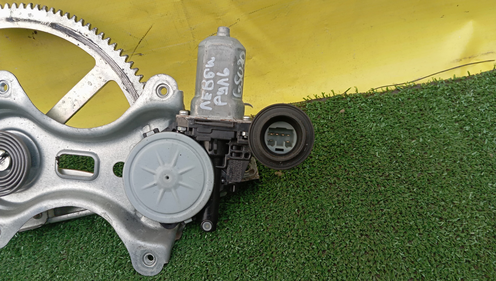 СТЕКЛОПОДЪЕМНИК/TOY/LEXUS RX300/HARRIER/ACU30W/ACU35W/GSU30/GSU30W/GSU35/MCU30W/MCU31W/MCU35W/MCU36W/MCU38/MHU38W/F/L/6980233040