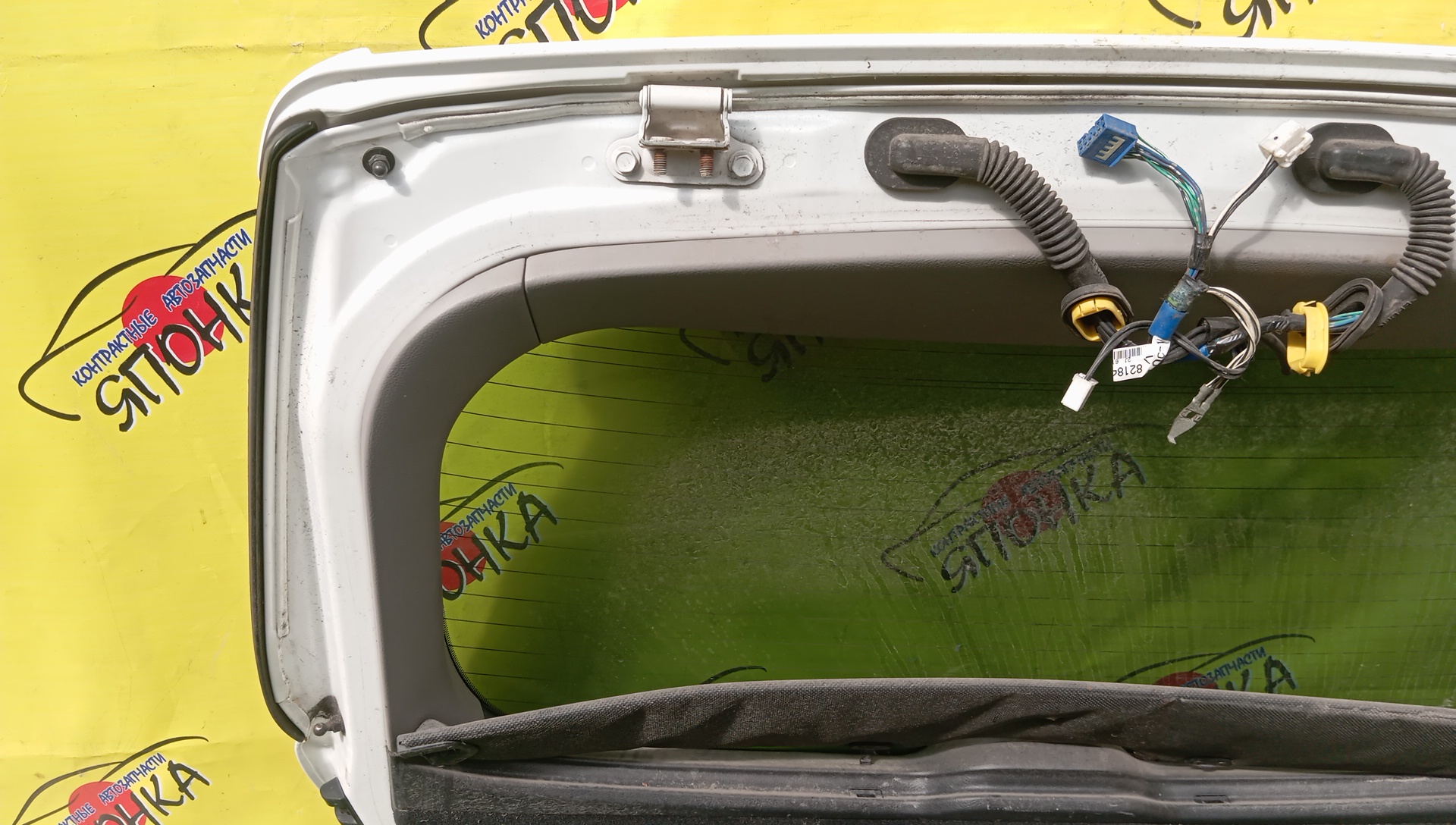 ДВЕРЬ ЗАДНЯЯ/TOY/ALTEZZA GITA/SXE10/GXE10/GXE10W/GXE15W/JCE10W/JCE15W/6700553010/СО СПОЙЛЕРОМ