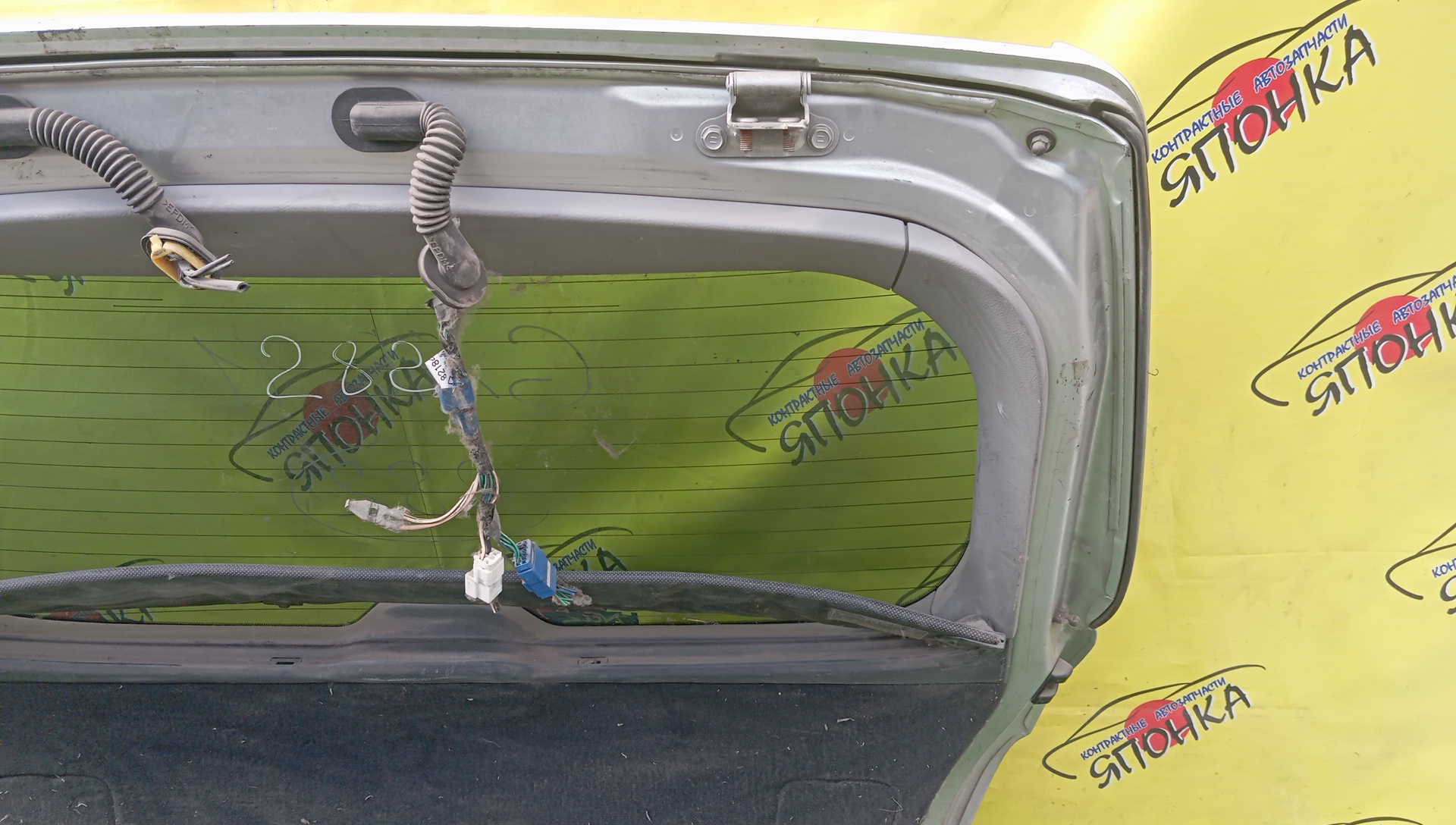 ДВЕРЬ ЗАДНЯЯ/TOY/ALTEZZA GITA/SXE10/GXE10/GXE10W/GXE15W/JCE10W/JCE15W/6700553010/СО СПОЙЛЕРОМ