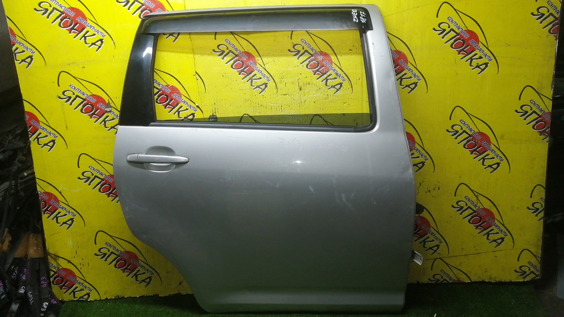 ДВЕРЬ БОКОВАЯ/TOY/WISH/ZNE10/6700368010/B/R