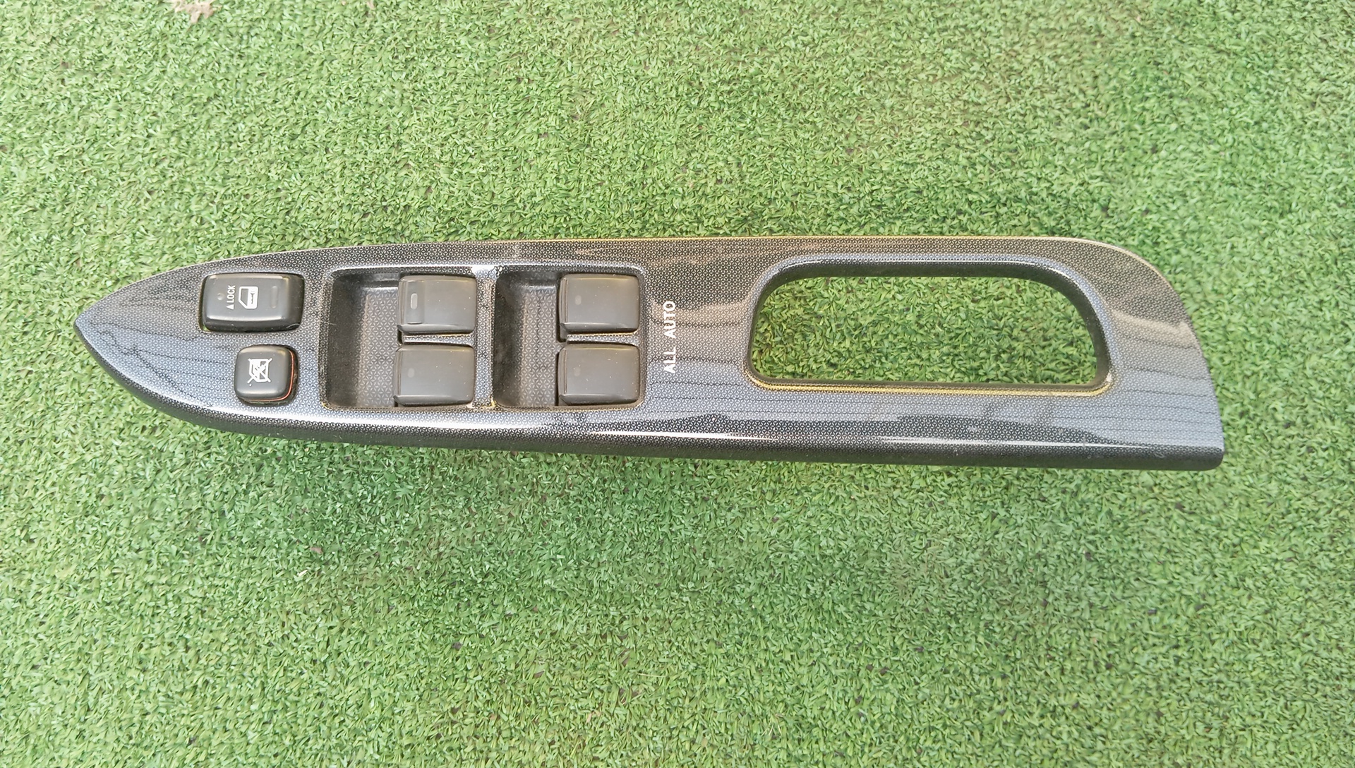БЛОК УПРАВЛЕНИЯ С/П/TOY/WISH/ANE10/ZNE10/ANE11/ZNE14/8404068010/КАРБОН/F/R
