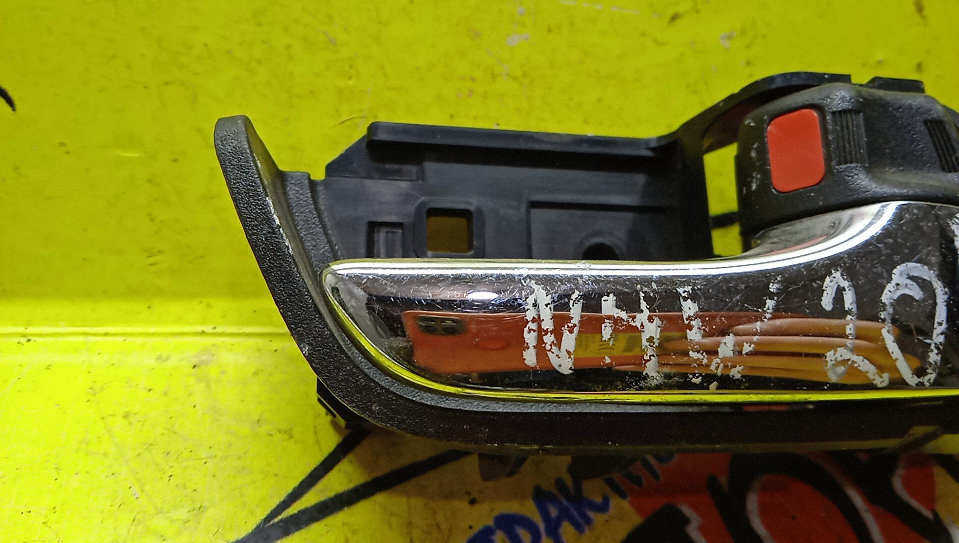 РУЧКА ДВЕРИ ВНУТРЕННЯЯ/TOY/PRIUS/NHW20/F/R/6920547020C0