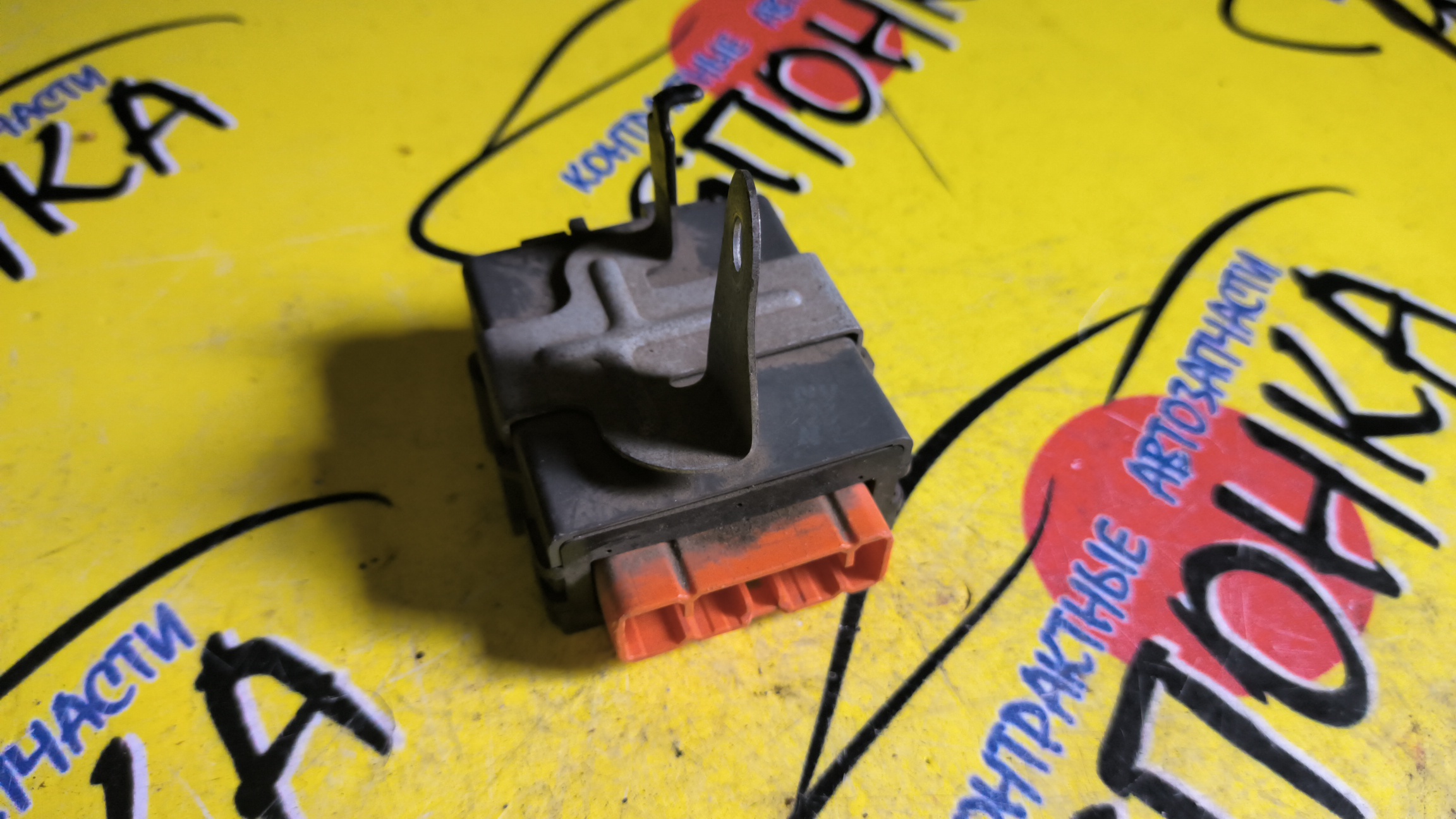 БЛОК УПРАВЛЕНИЯ ДВЕРЬМИ/TOY/COROLLA CERES/COROLLA LEVIN/SPRINTER MARINO/SPRINTER TRUENO/AE101/AE100/8598012210