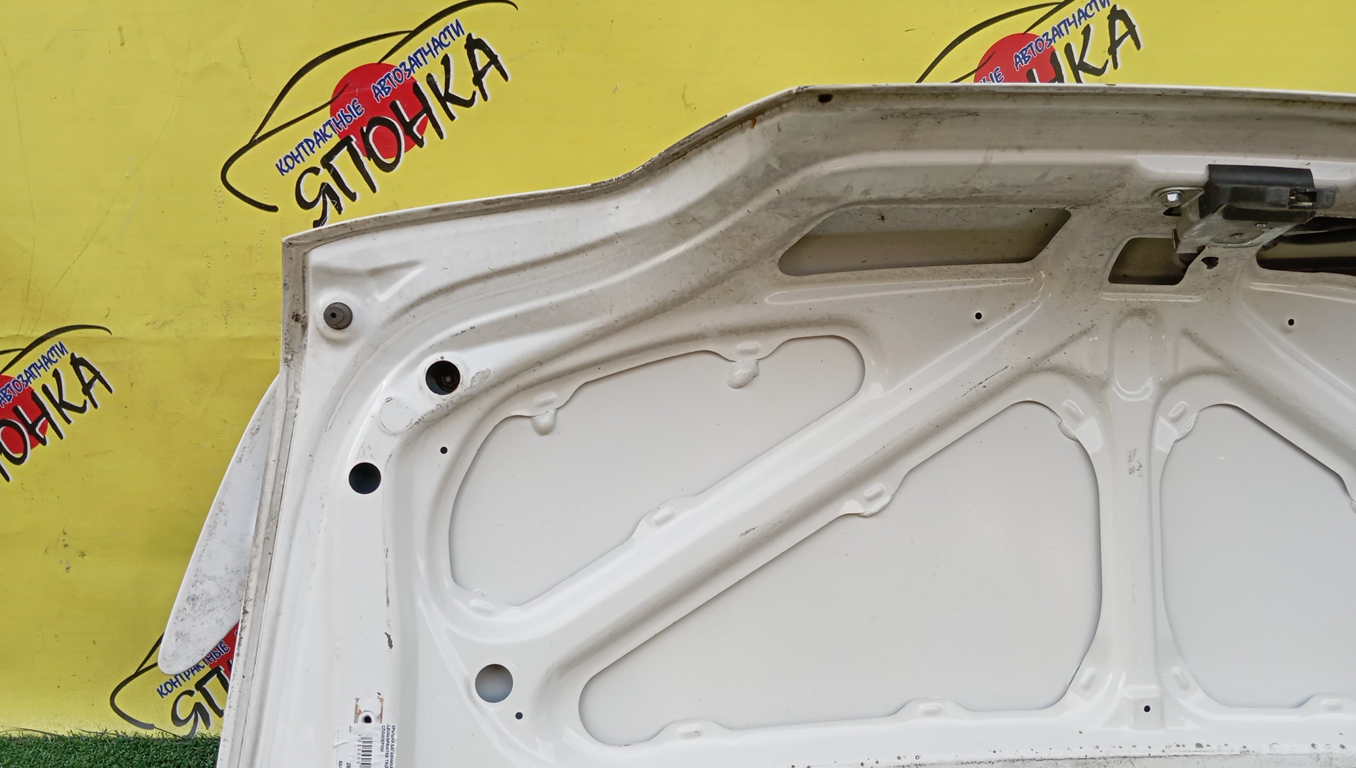 КРЫШКА БАГАЖНИКА/TOY/LEVIN/SPRINTER TRUENO/AE110/AE111/СО СПОЙЛЕРОМ/644011A560/644011A570